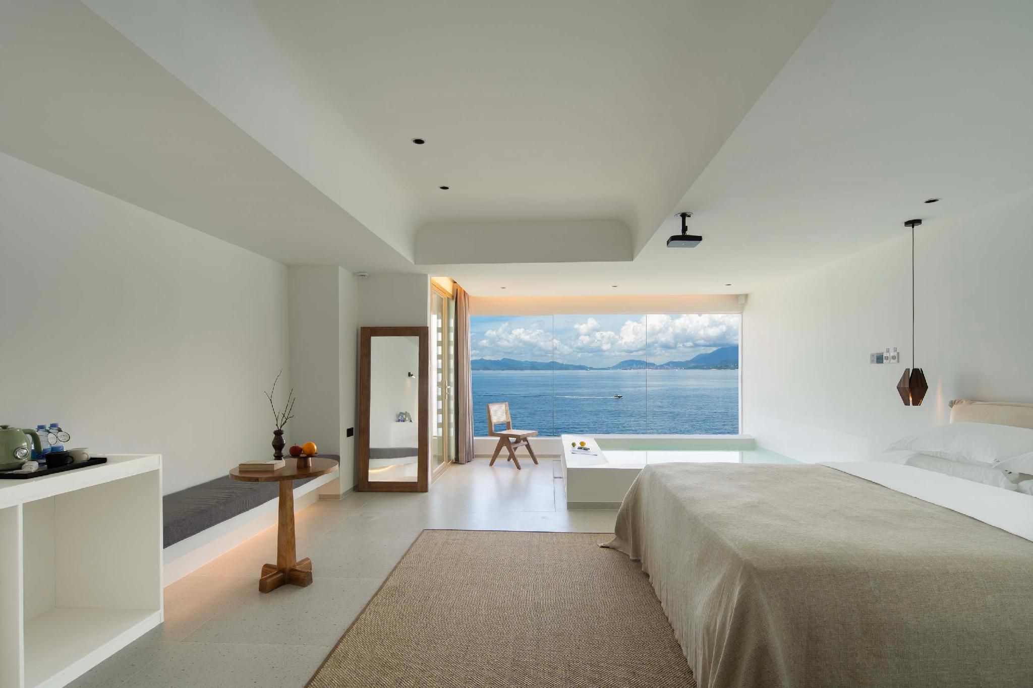 Superior King Bed Room