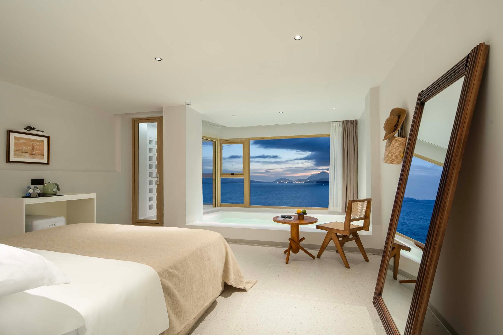 Ocean View Queen Room with Balcony