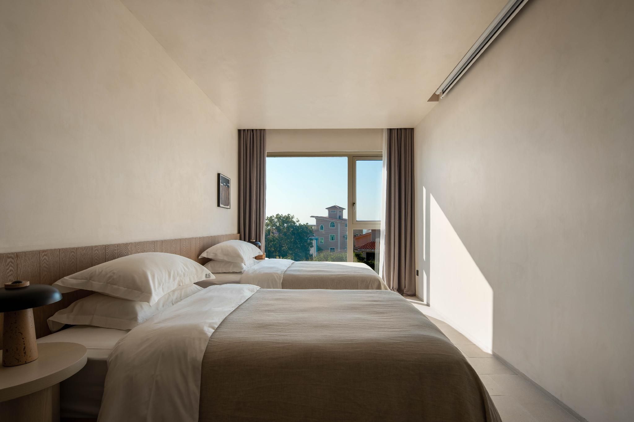 Side Sea View Double Room with 2 Single Beds