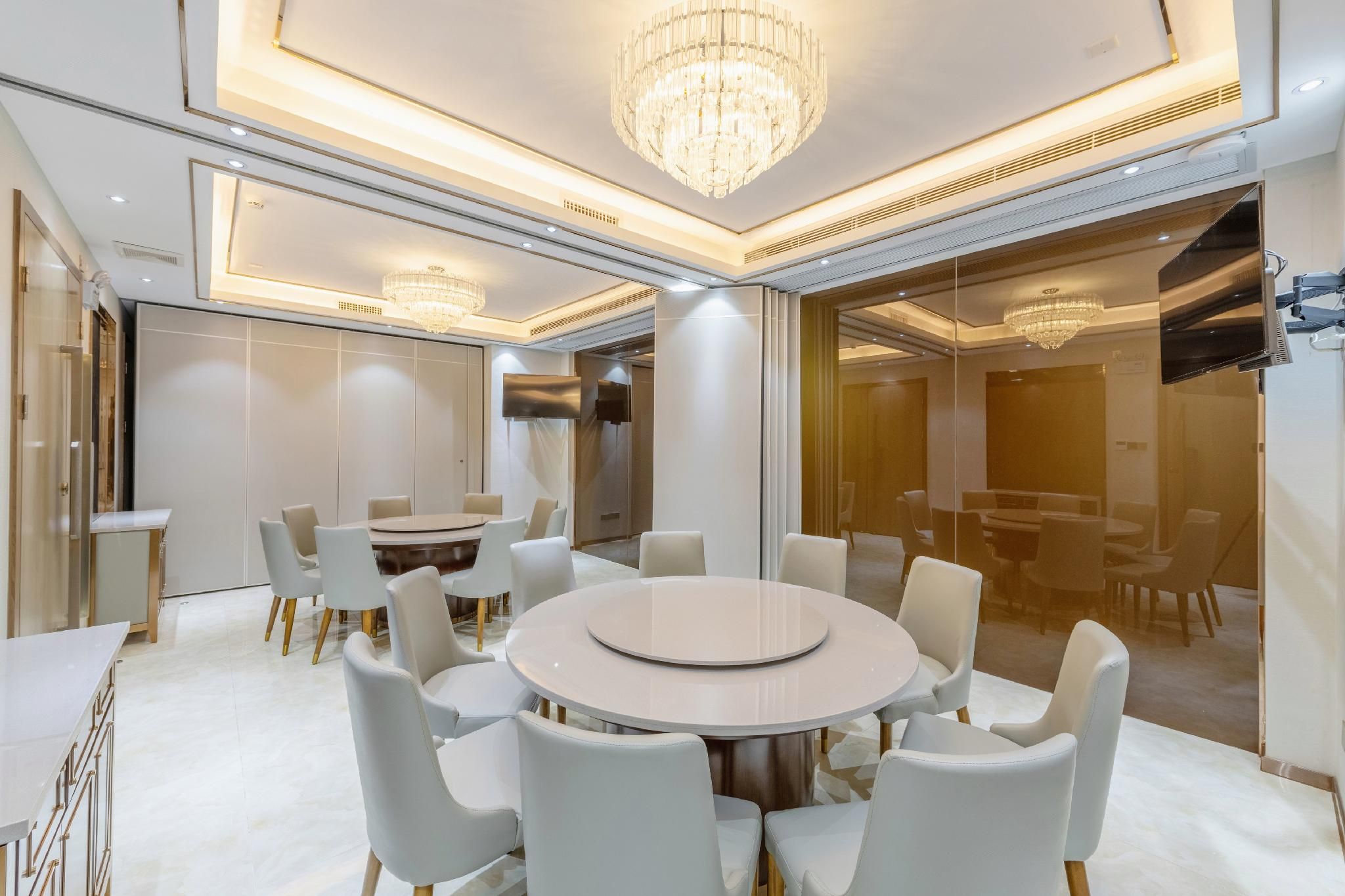 restaurant (private room)