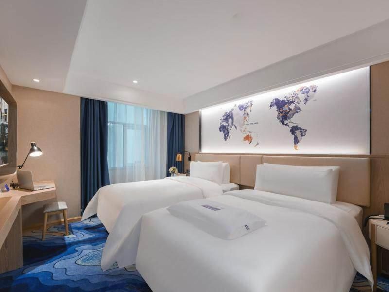 Premier Twin Room