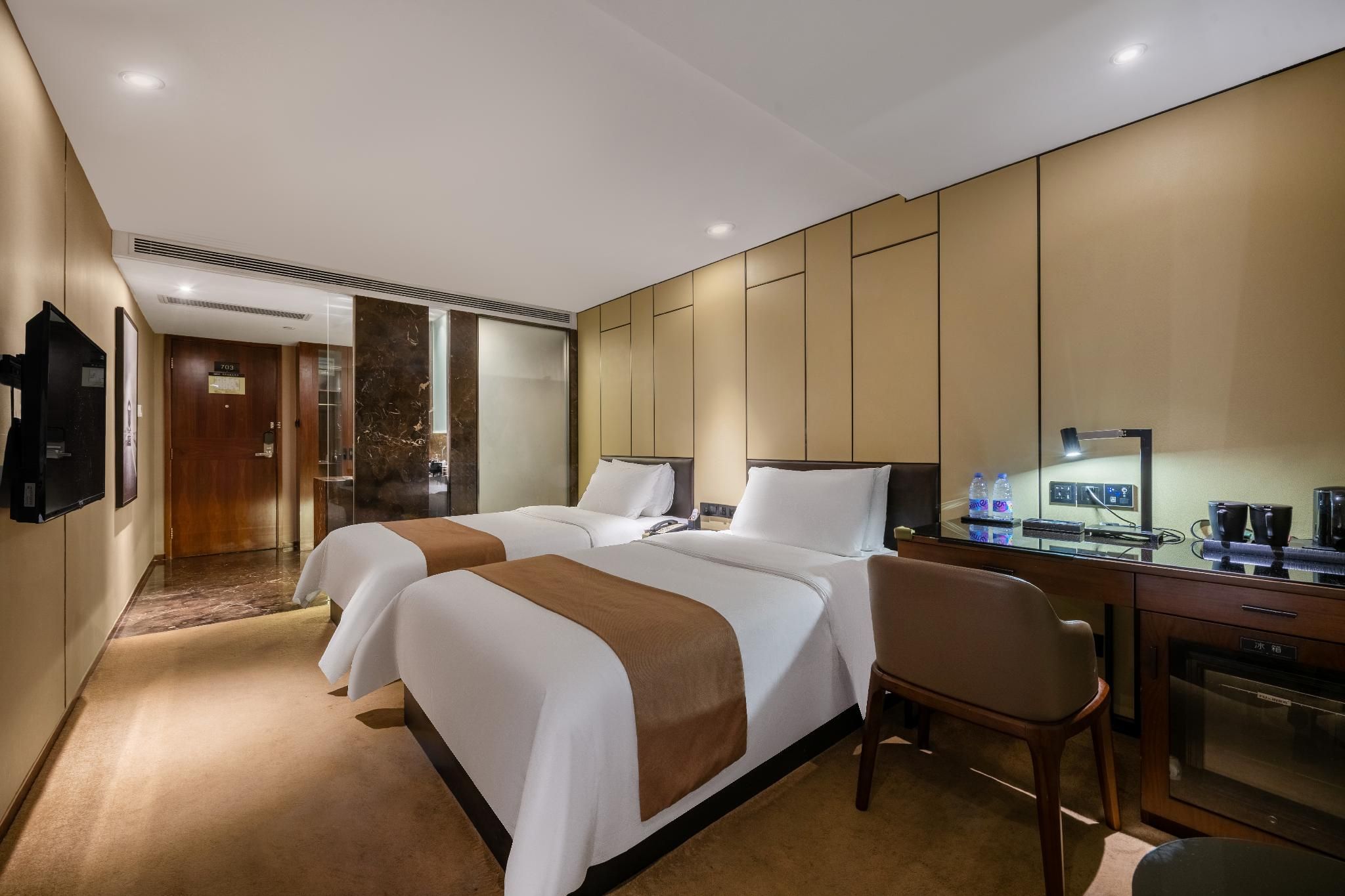 2 Bed Twin Superior Room