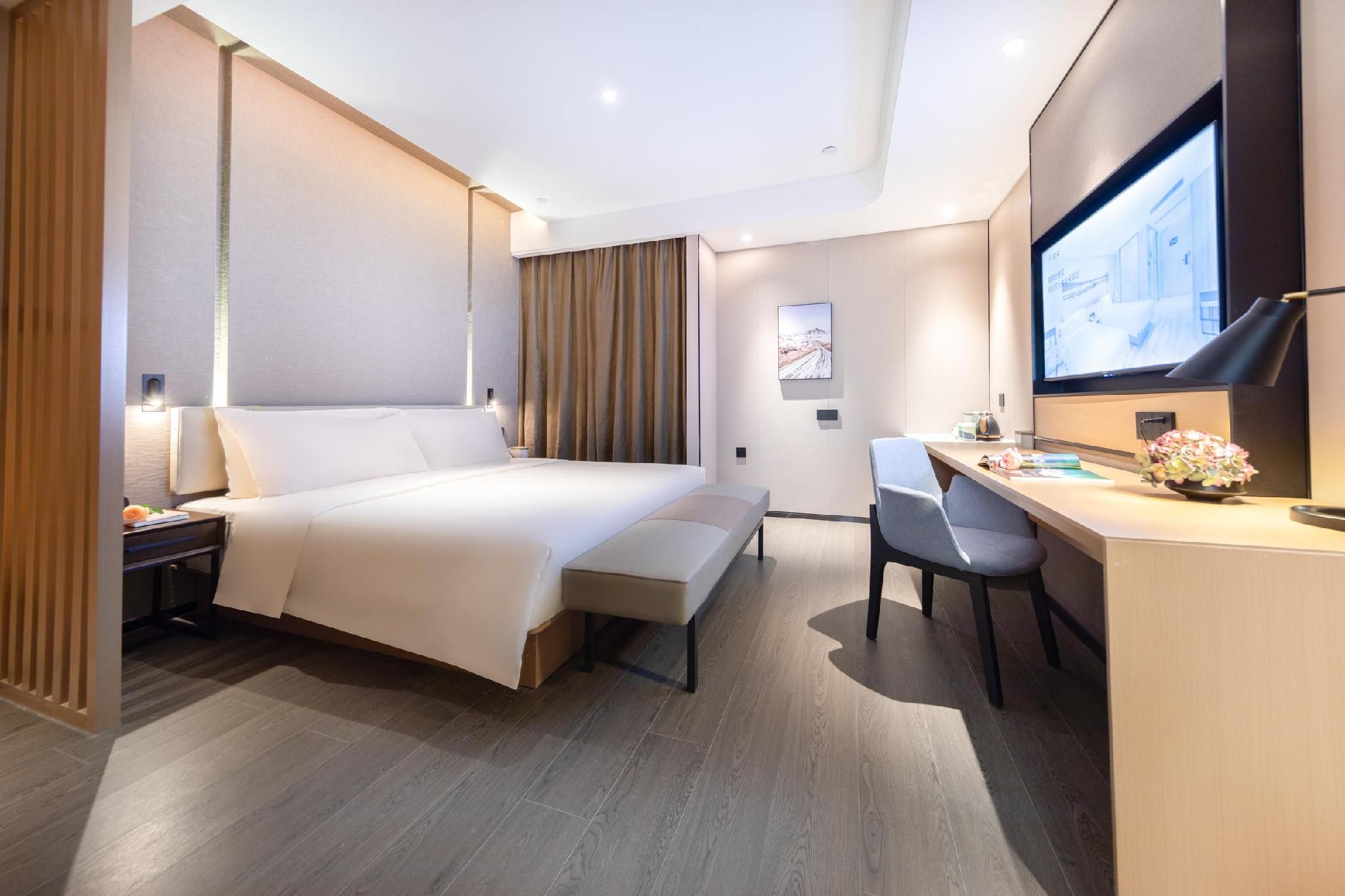 Atour - Elegant Room