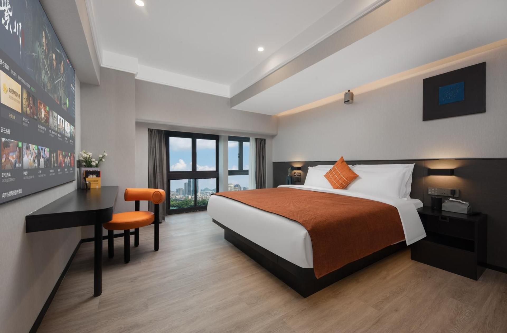 Standard Queen Room