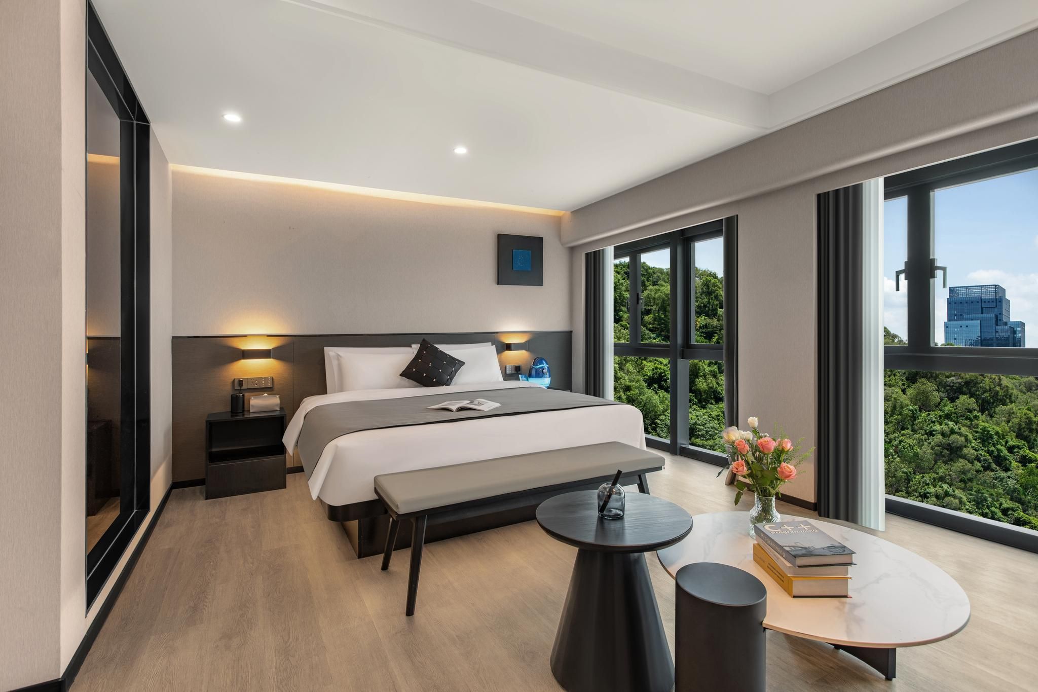 GTR - Guest Room with One 1.8M Bed
