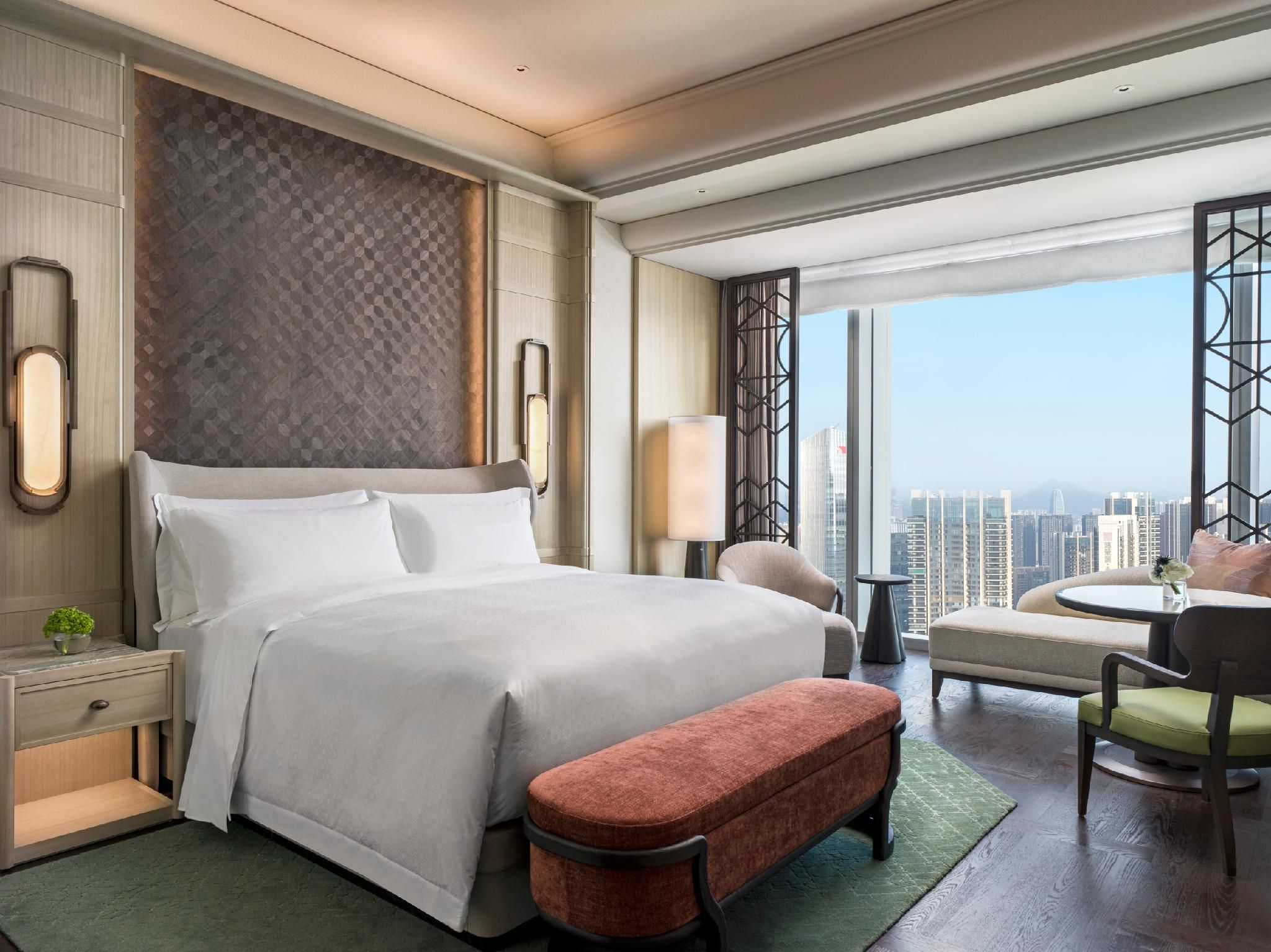 Deluxe City View, Guest room, 1 King, City view