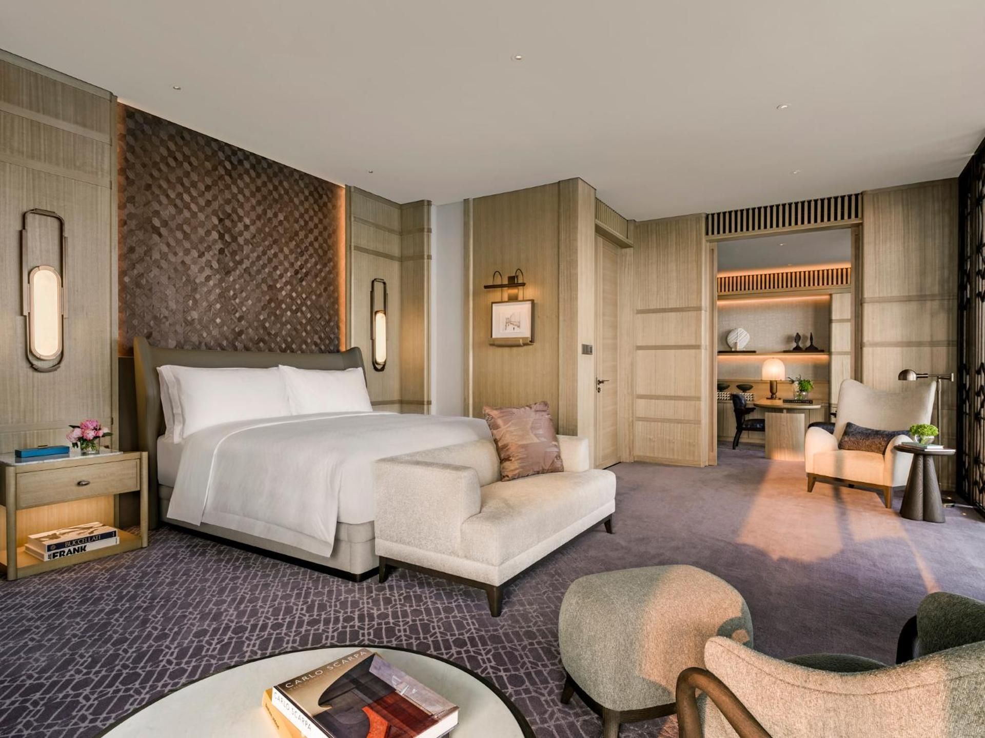 Presidential King Suite