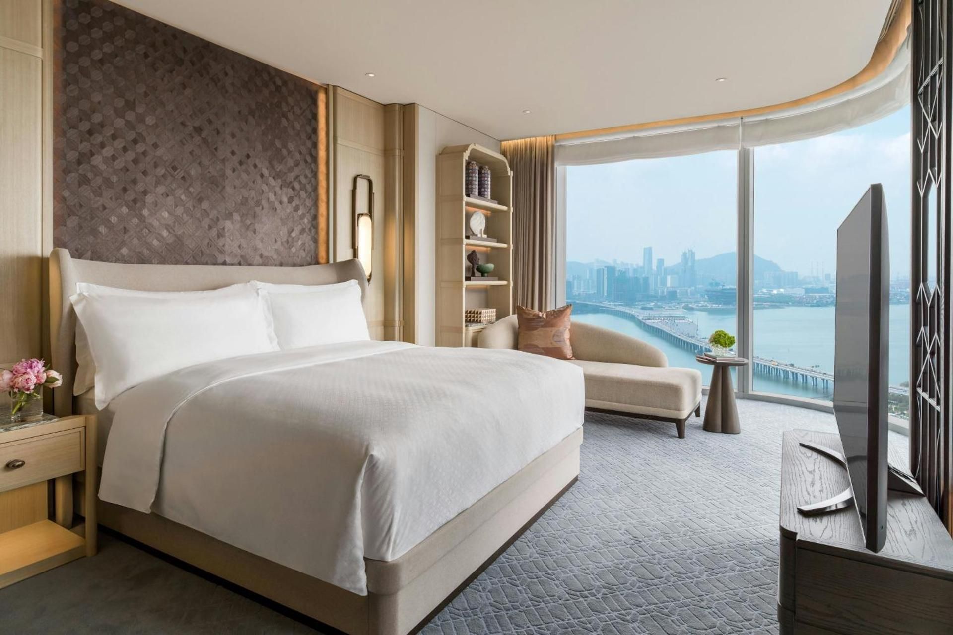 John Jacob Astor Suite