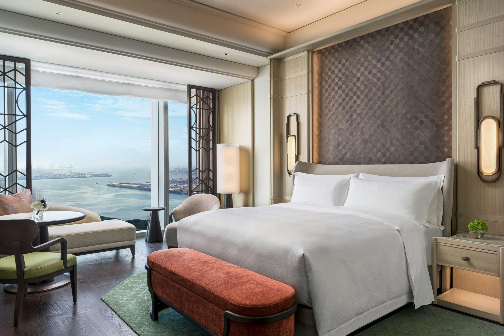 Grand Deluxe Bay View, Guest room, 1 King, Bay view