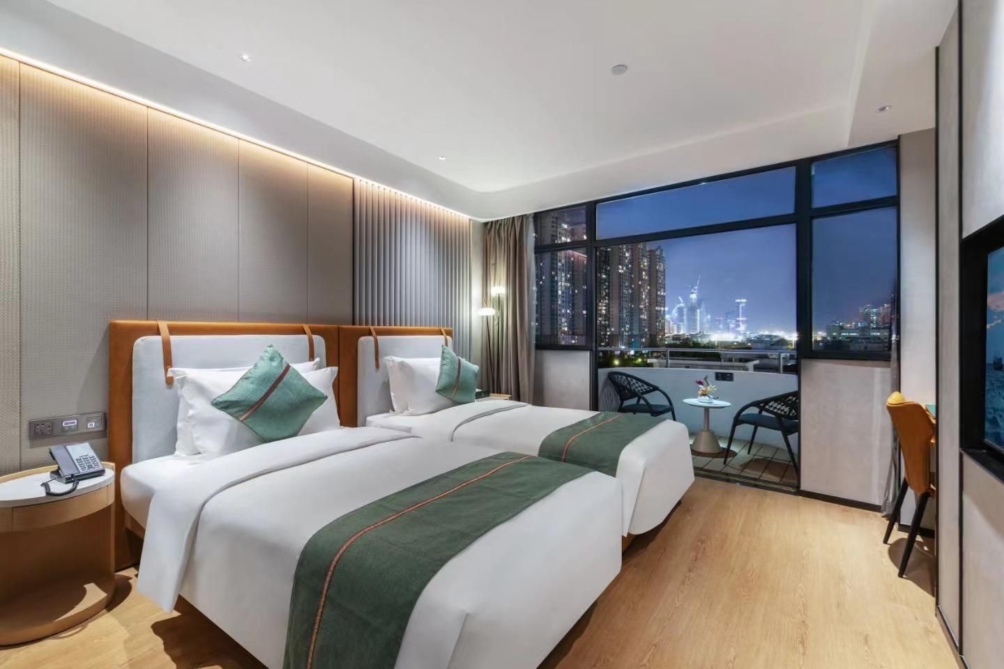 Standard Twin City View