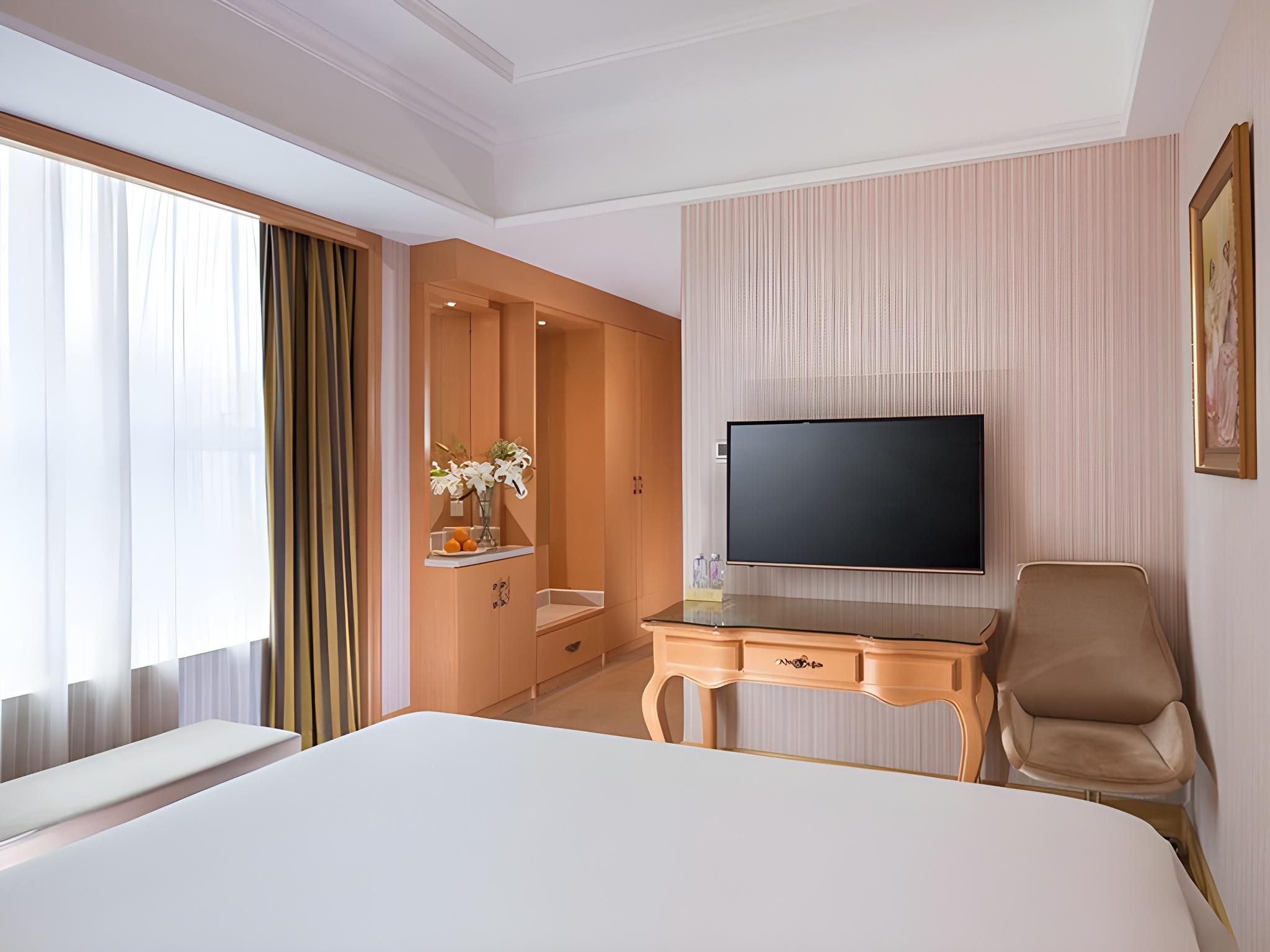 WH - Superior Bed Room