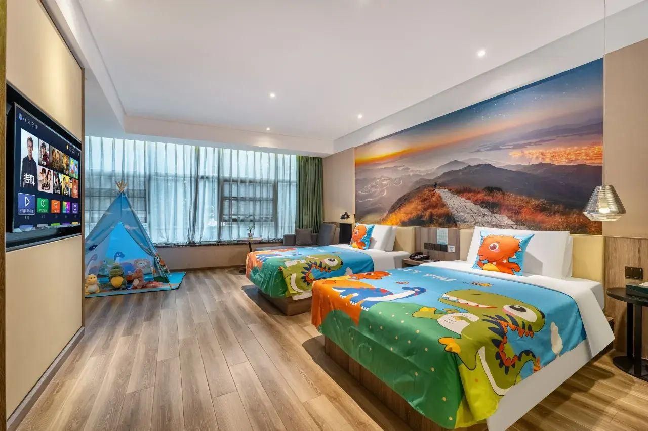 Family Twin Room with Extra Bed