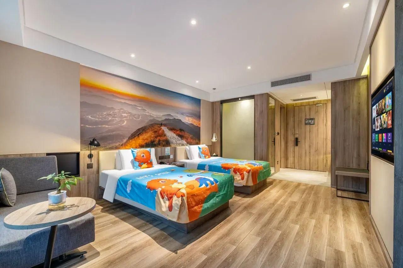 Family Twin Room with Extra Bed