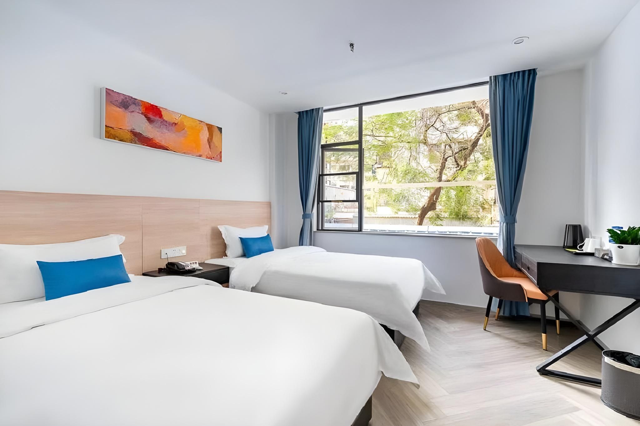 2 Bed Twin Superior Room