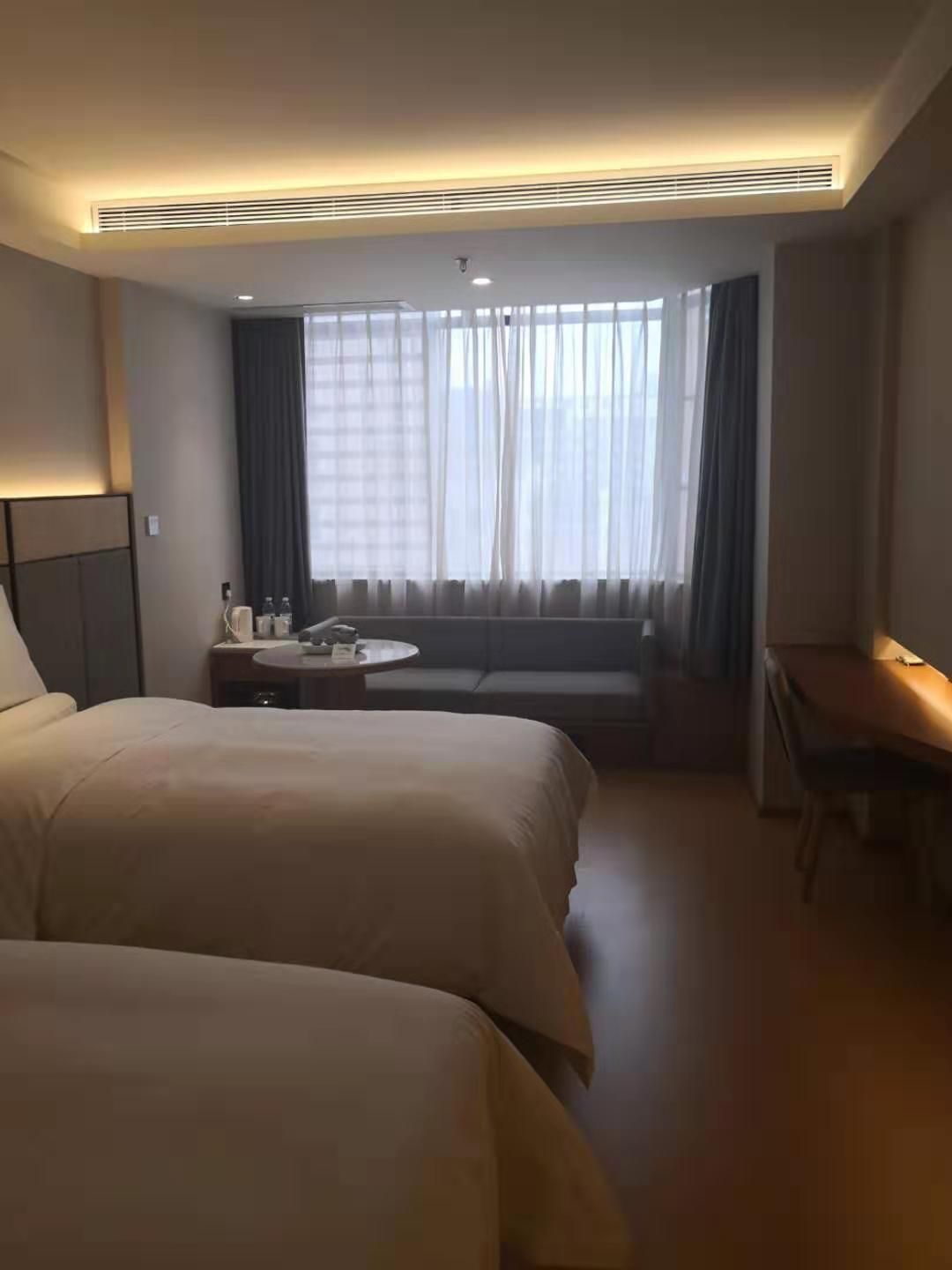 Huazhu - Business Twin Room