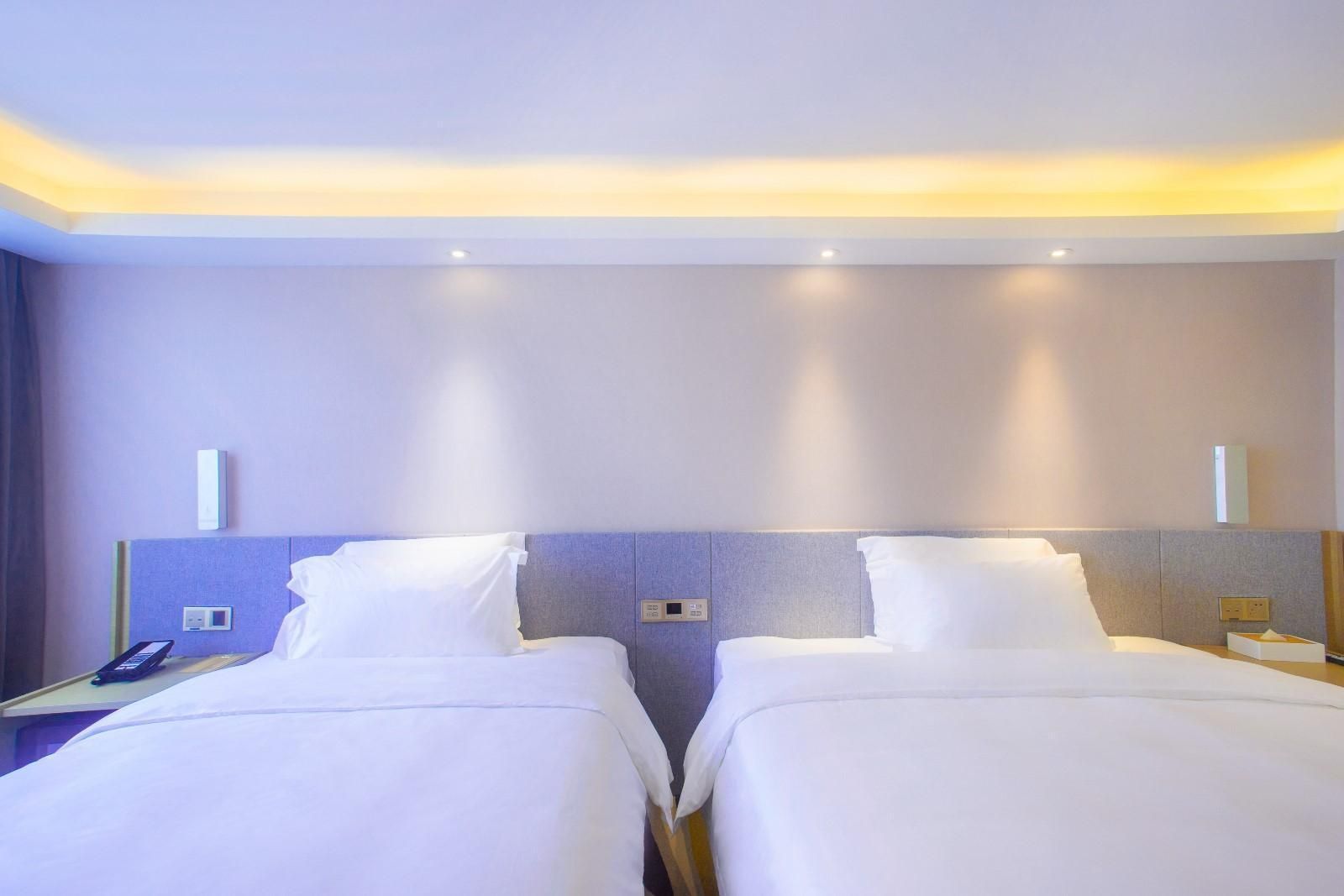 Deluxe Twin Bed Room