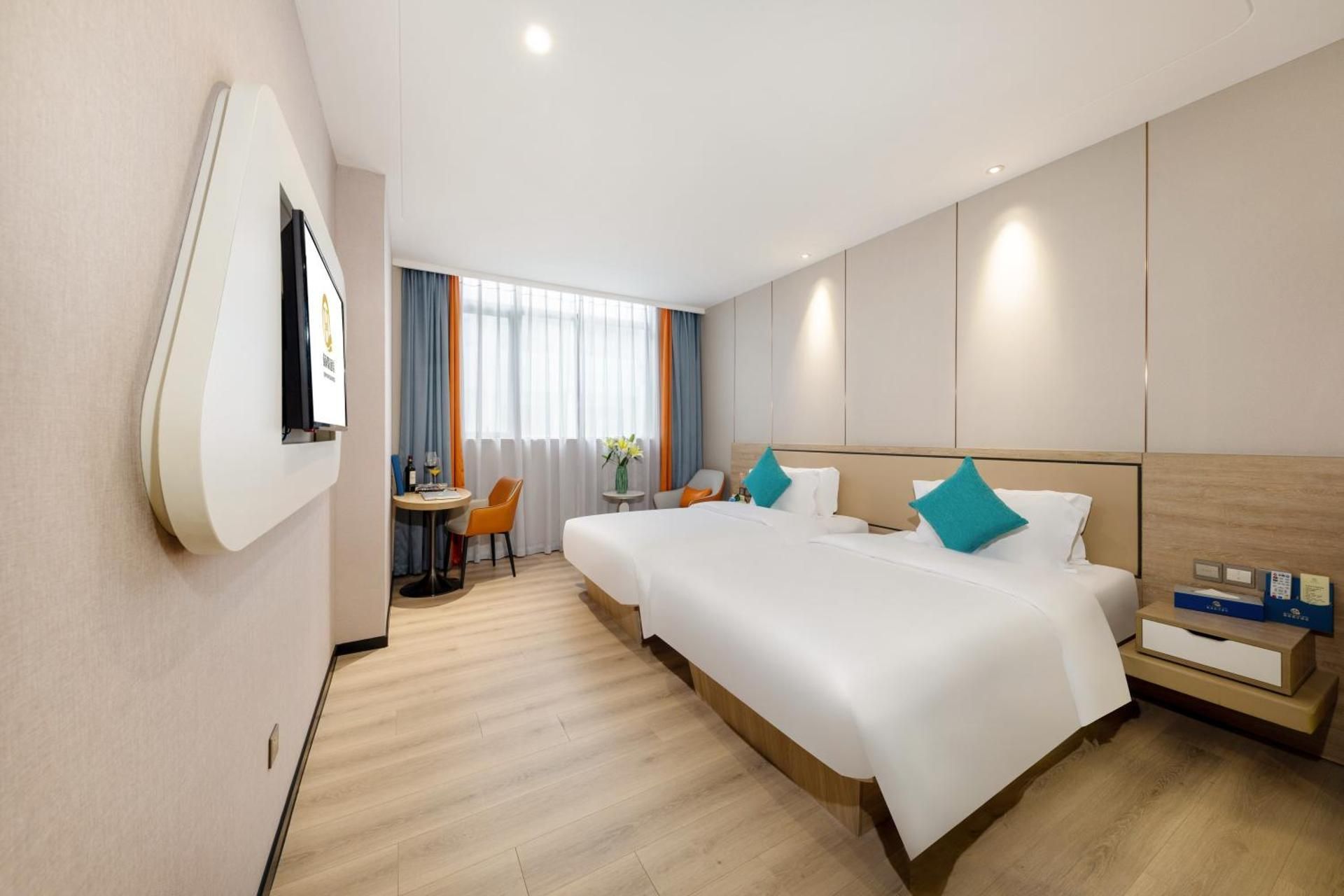 Standard Twin Room