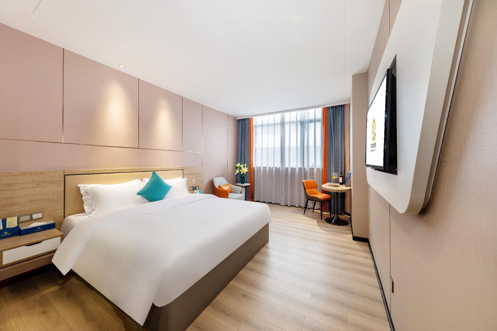 Standard - Queen Room