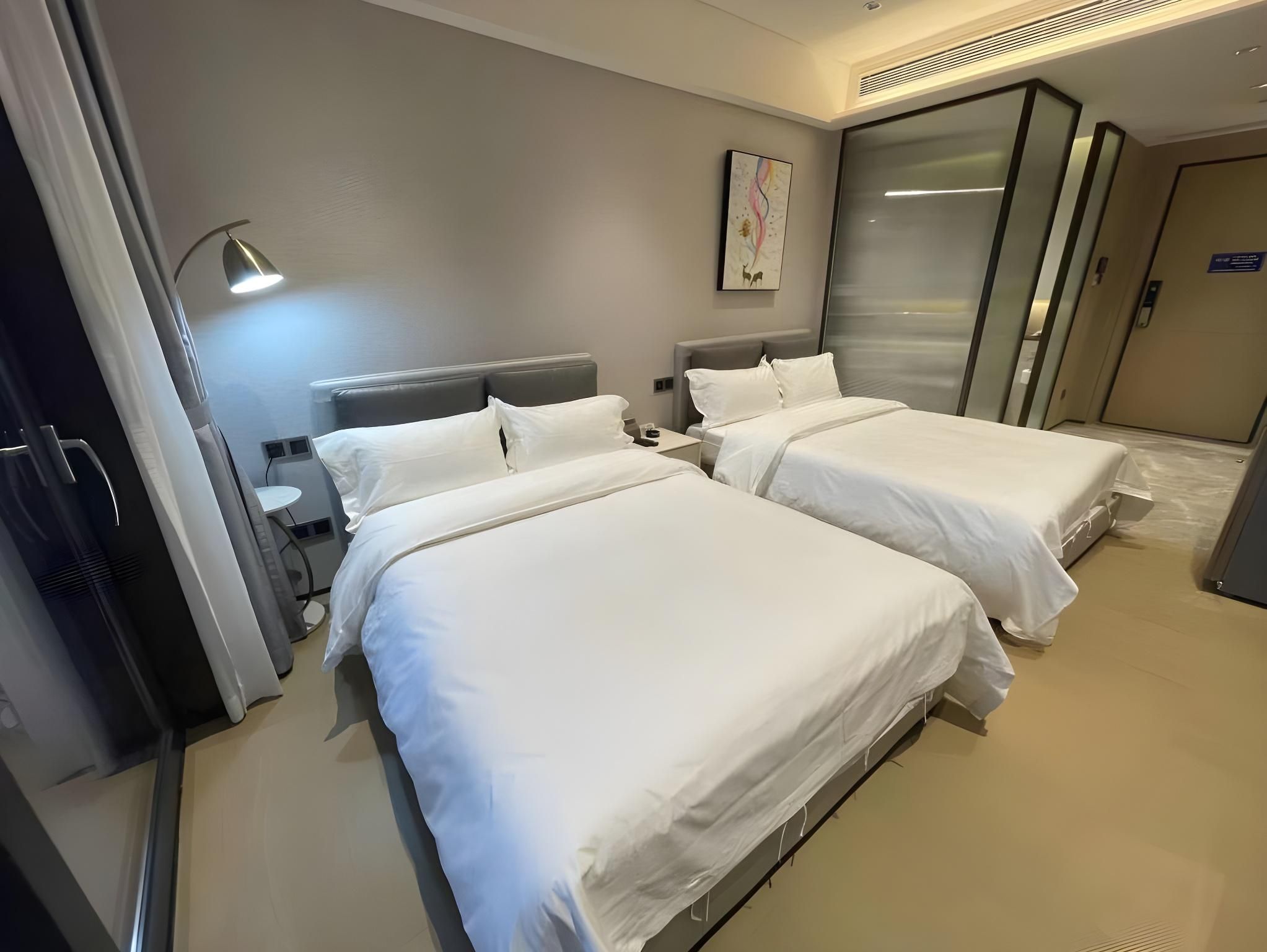 City View Studio - Twin Beds
