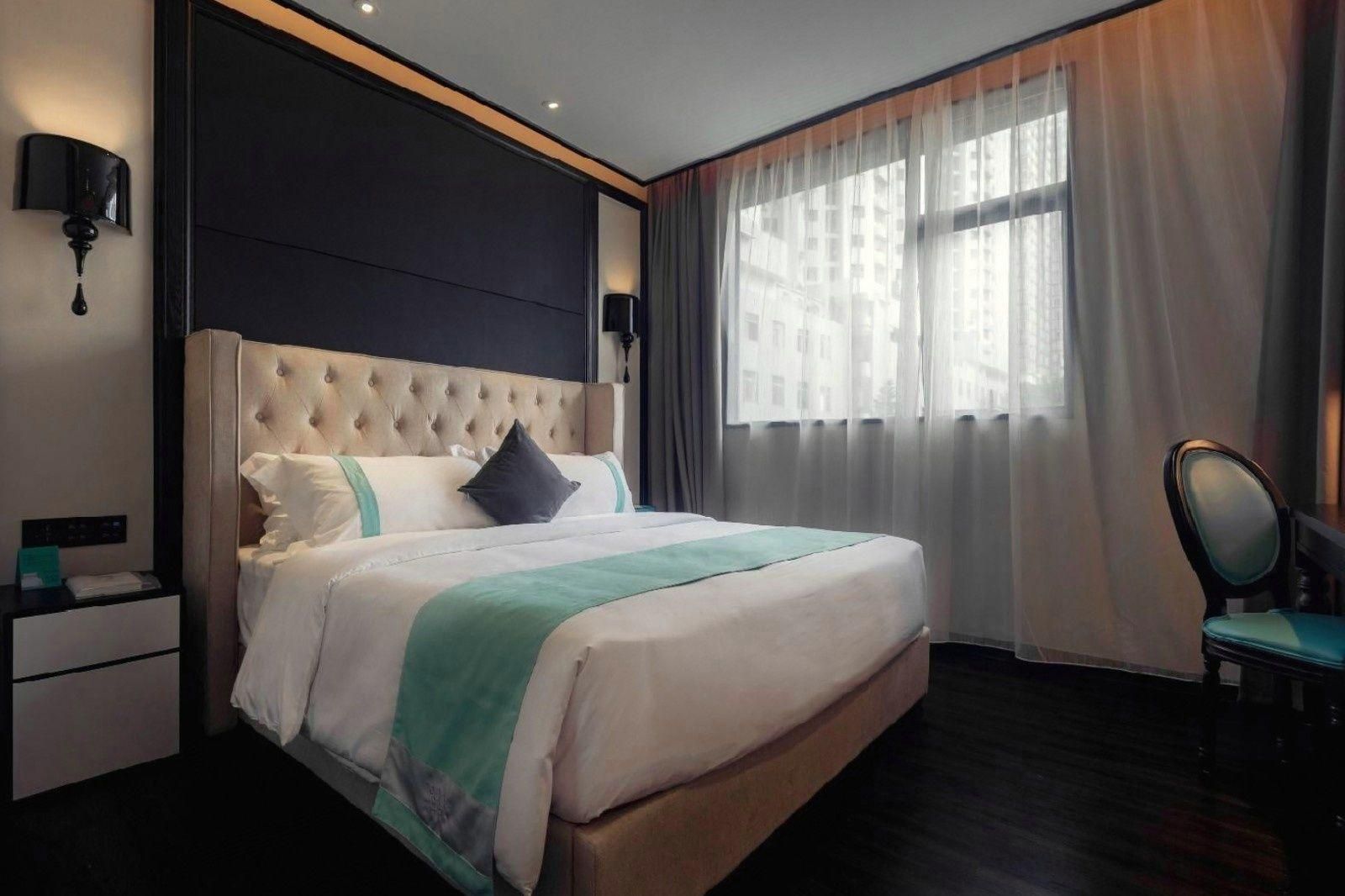 WH - Godness Romantic Bed Room