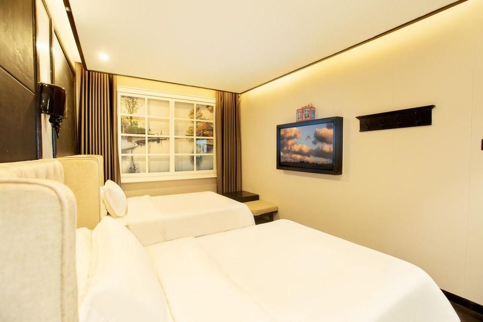 Xana - Deluxe Bed Room