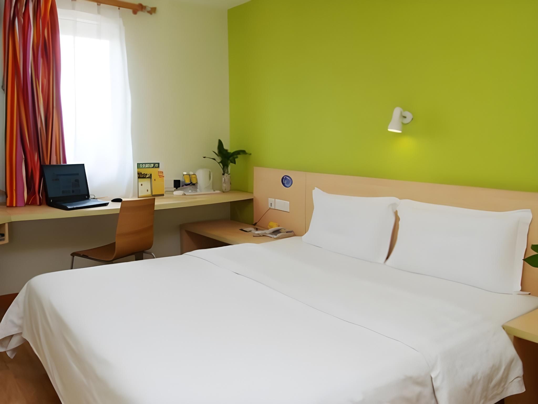 Corporate Twin, Guest room, 2 Twin/Single Bed(s), City view