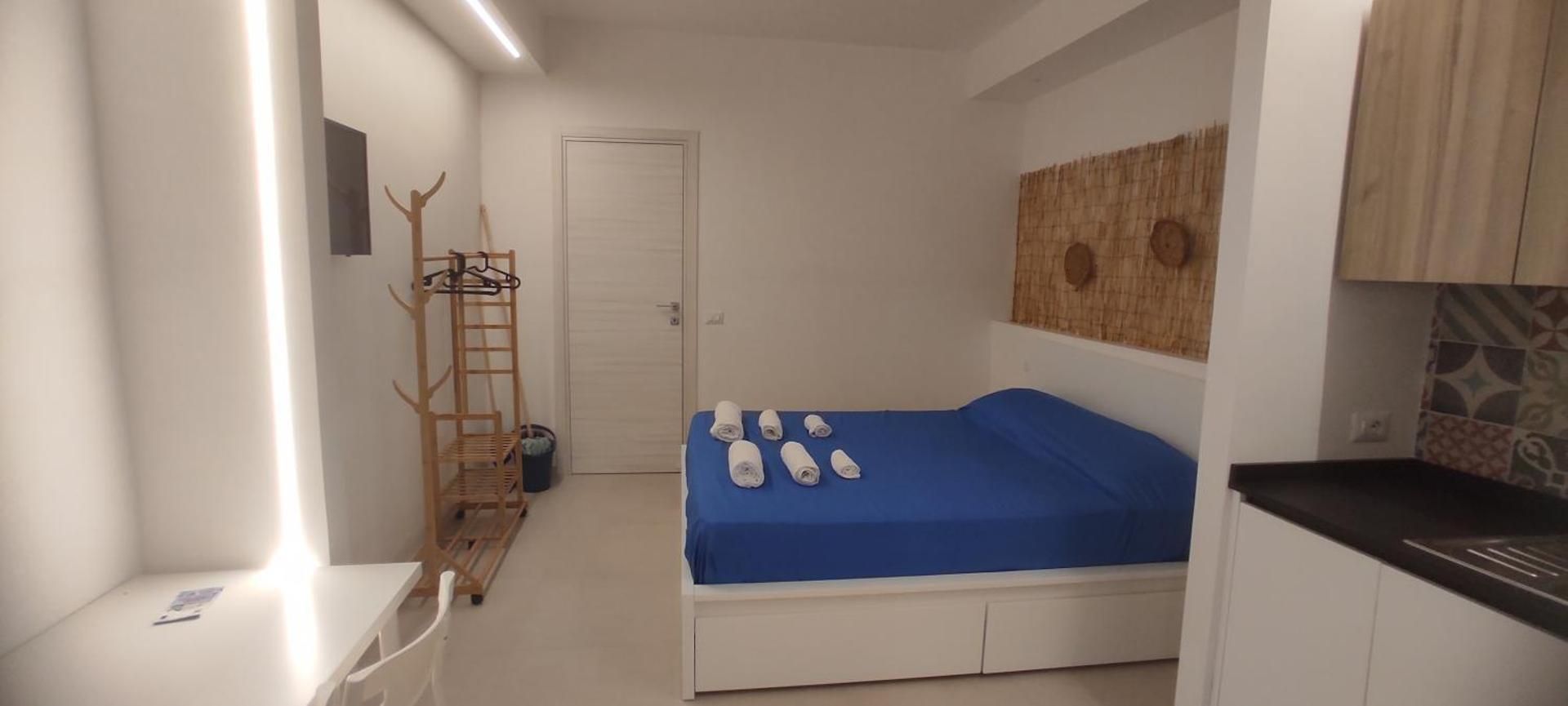 Deluxe Queen Studio 