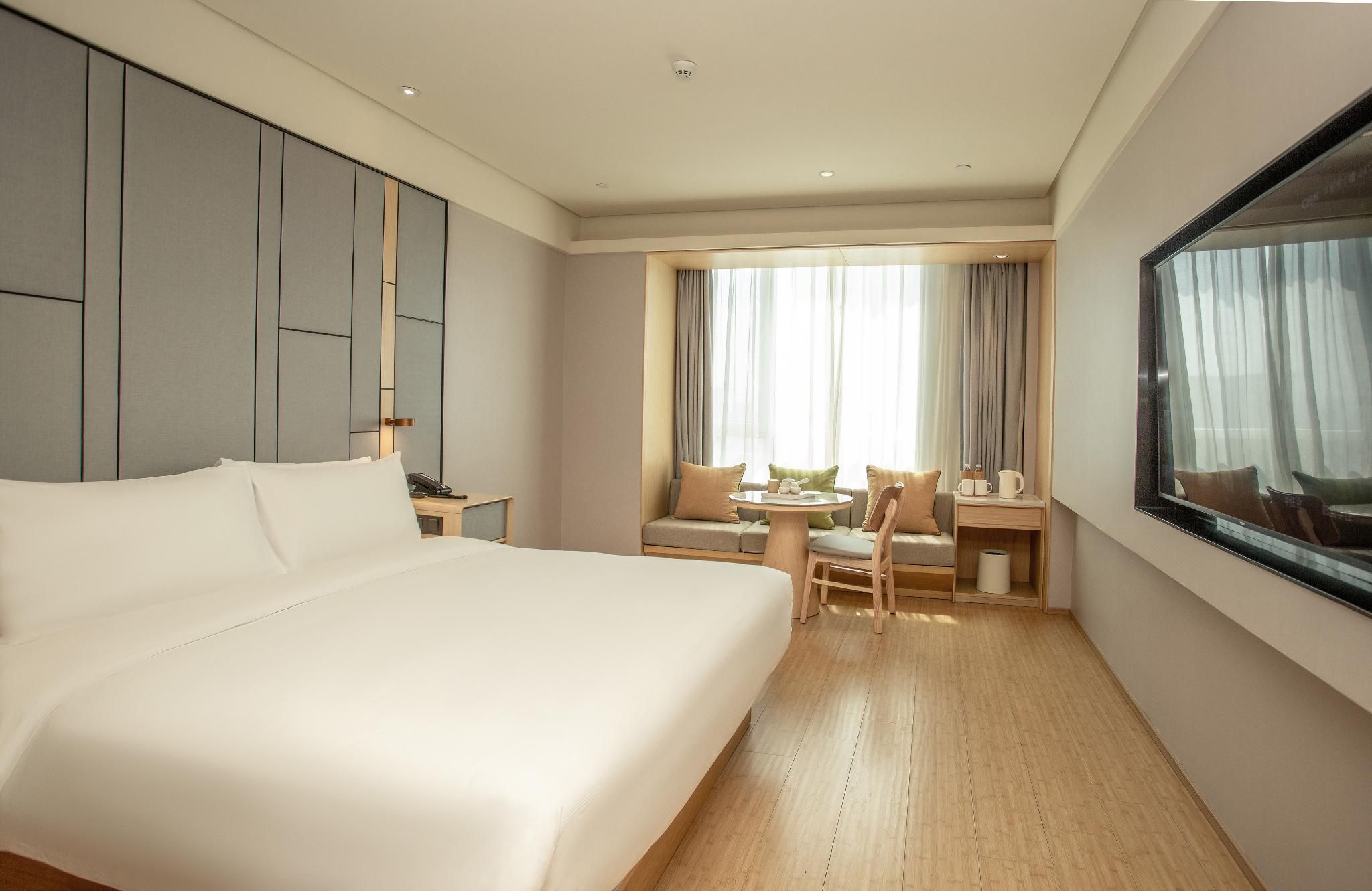 Huazhu - Superior BedRoom