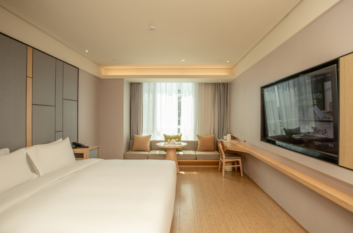 Huazhu - Superior T Bed Room