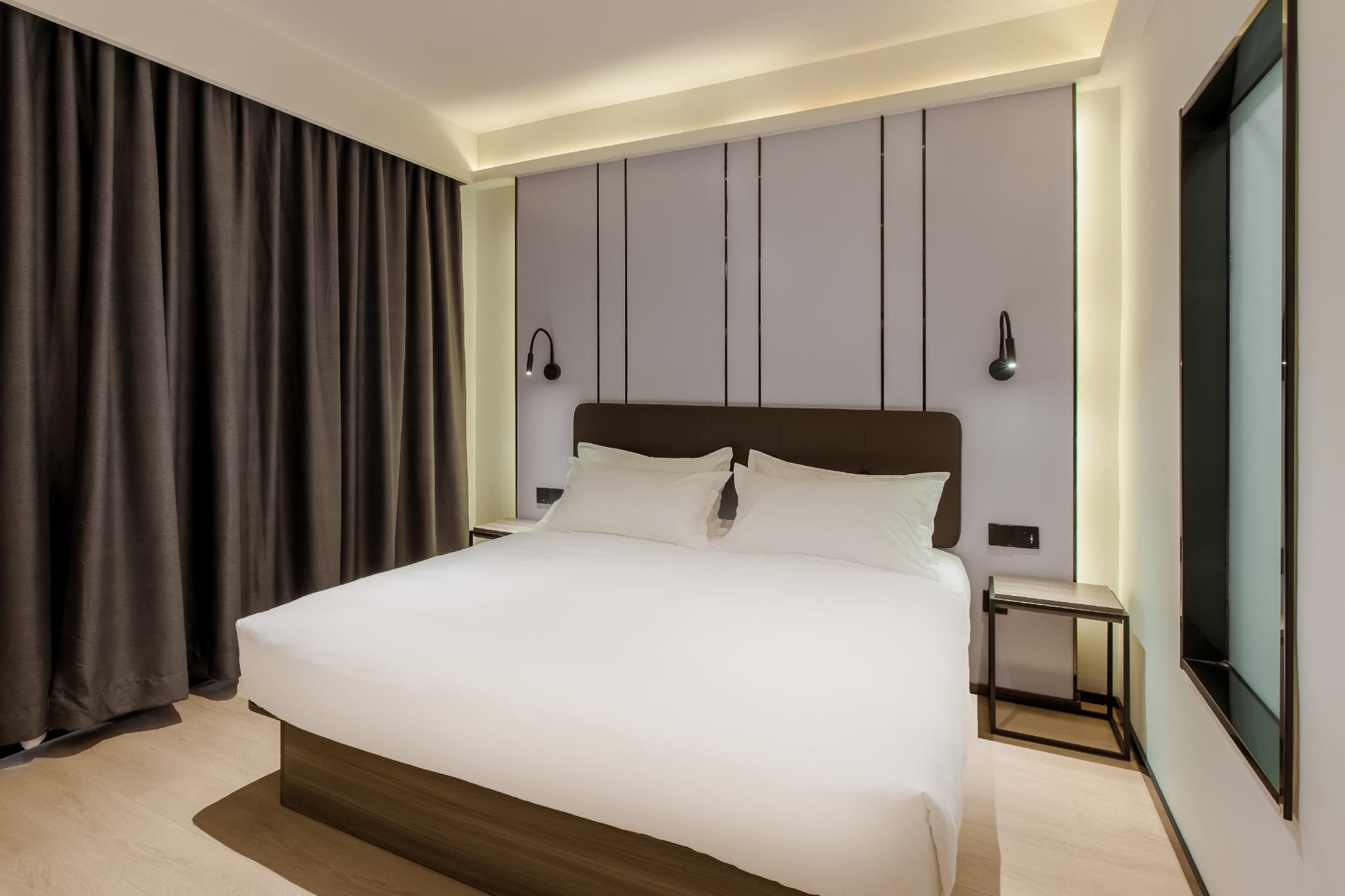 Huazhu - Superior BedRoom