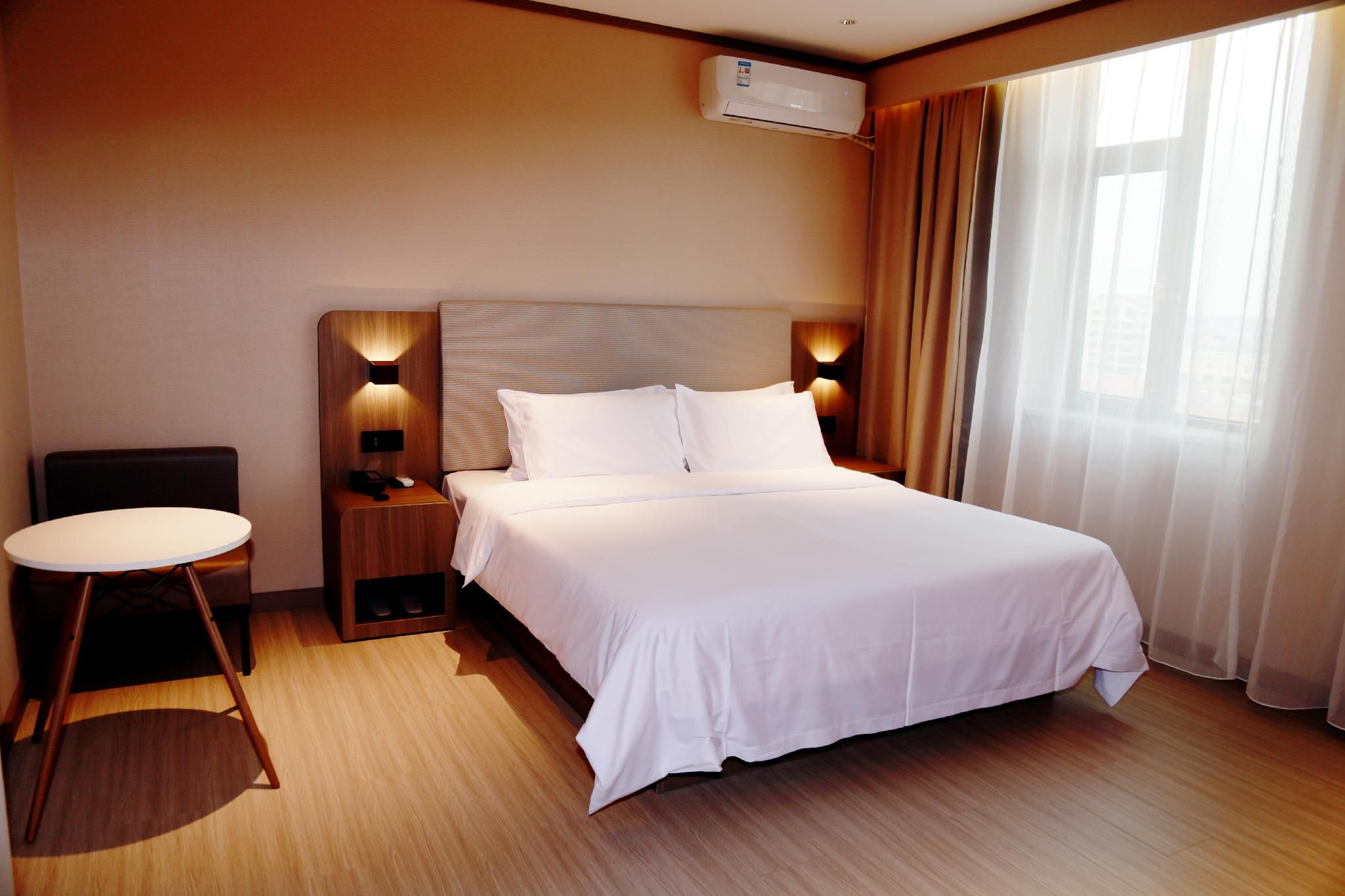 Huazhu - Superior BedRoom
