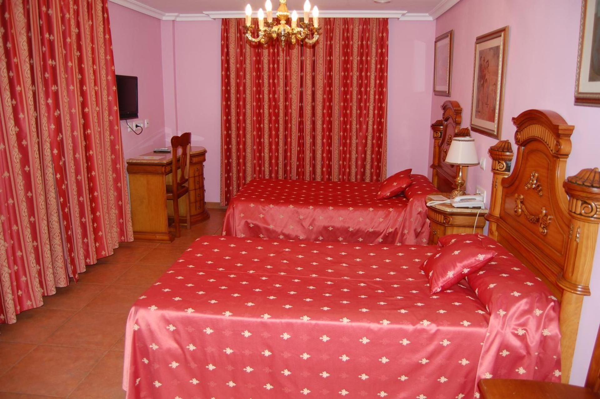 Two Connecting Twin Rooms