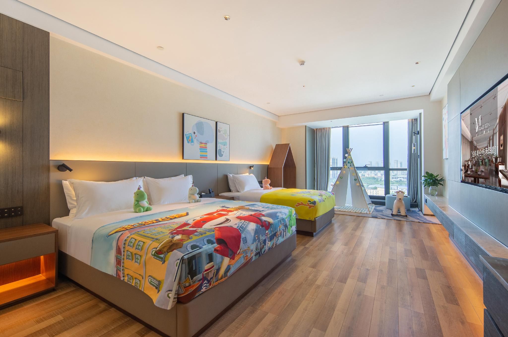Huazhu - Bonding Room