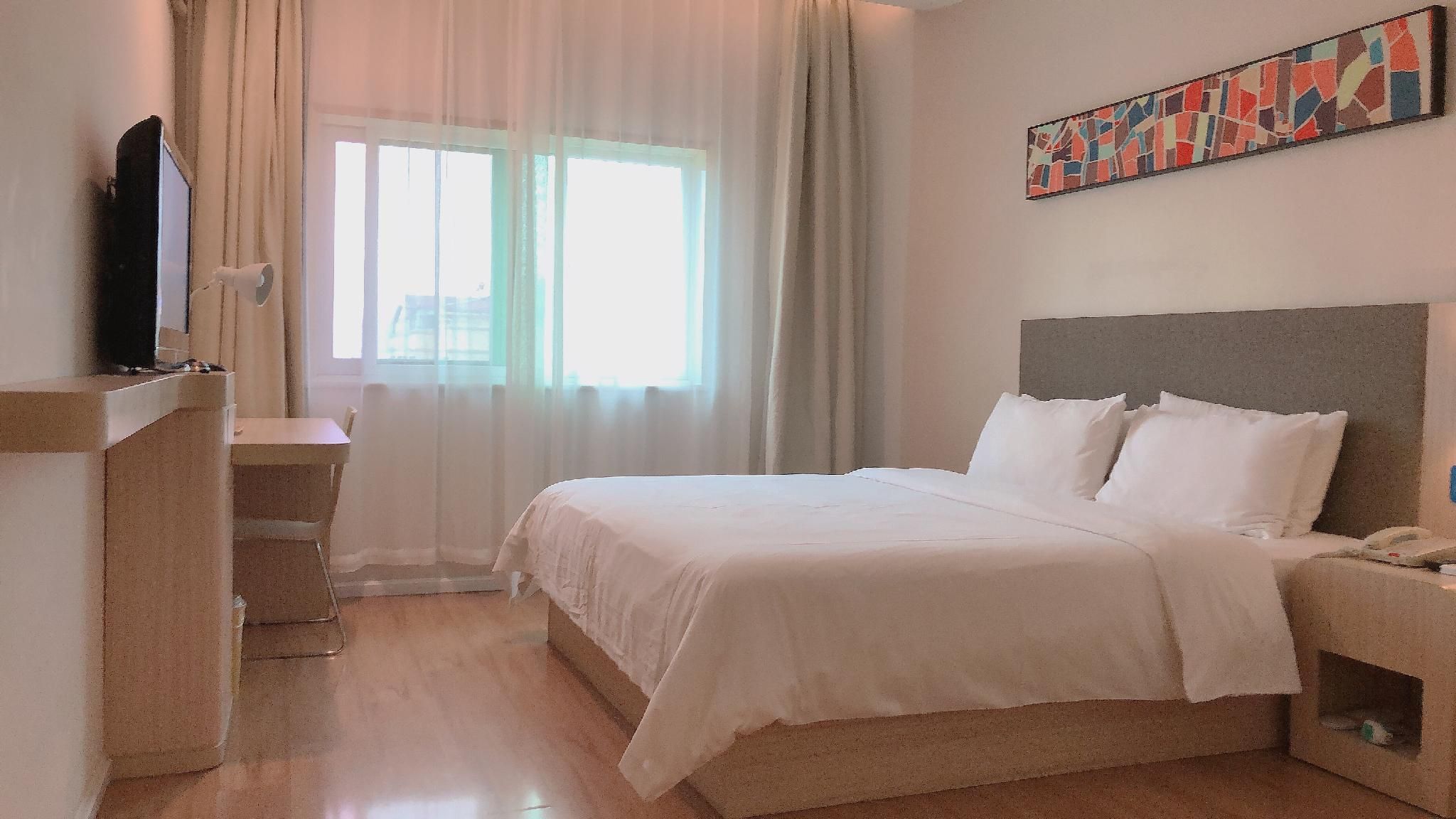 Huazhu - Superior BedRoom
