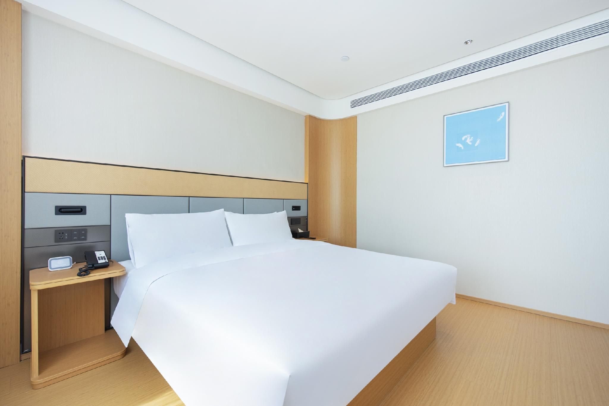 SHUYA Superior Queen Room