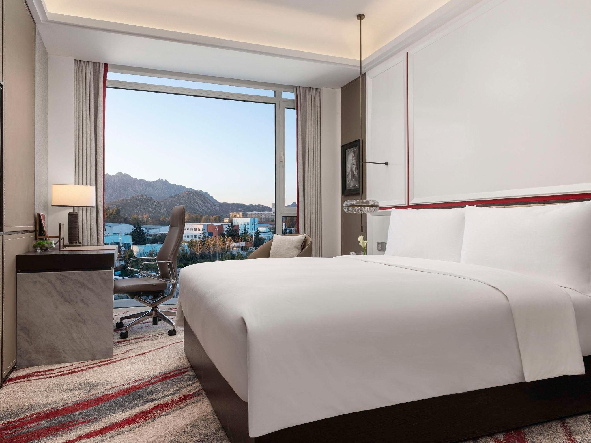 Movenpick Superior King Room