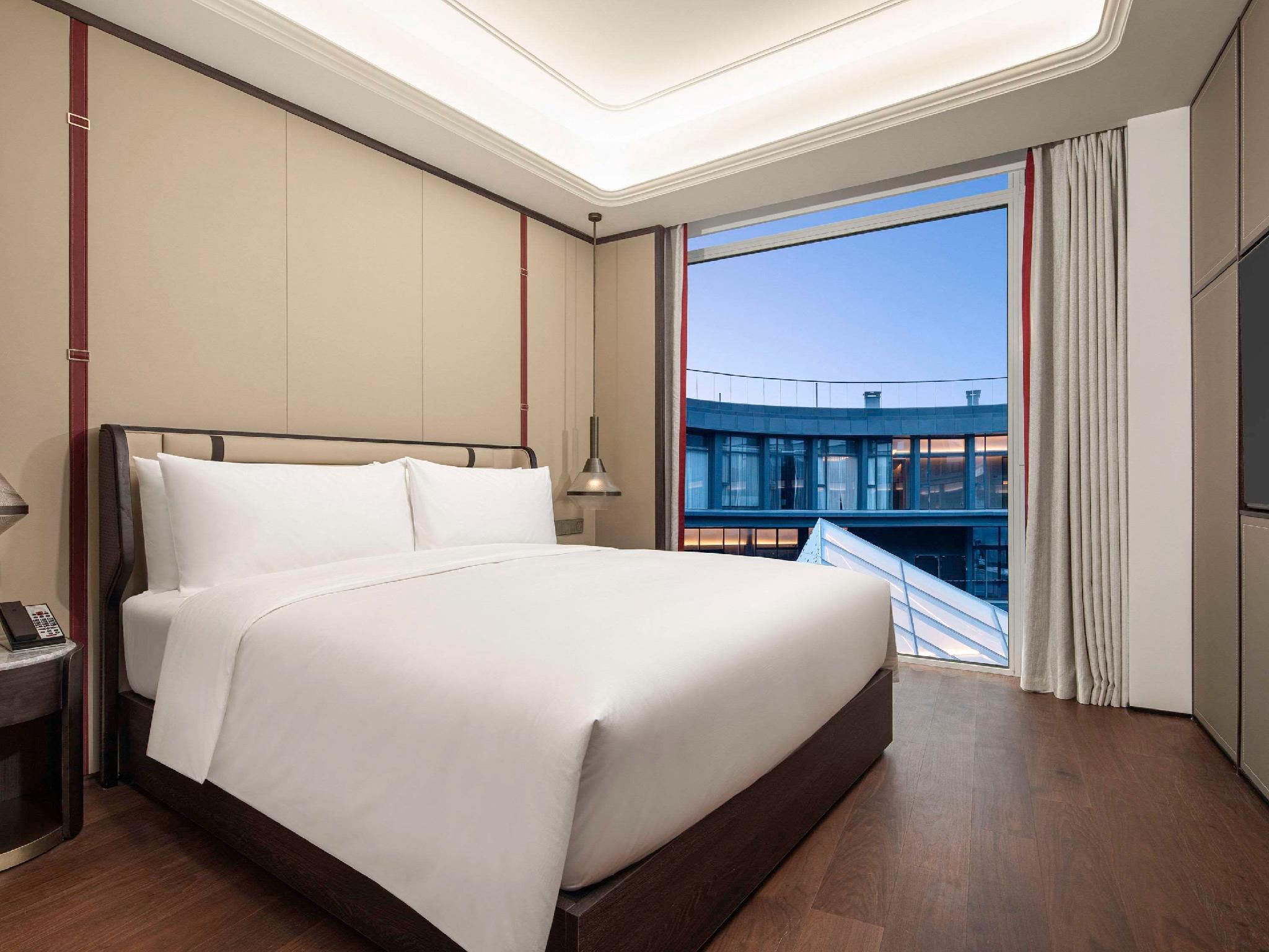 Movenpick Superior Suite