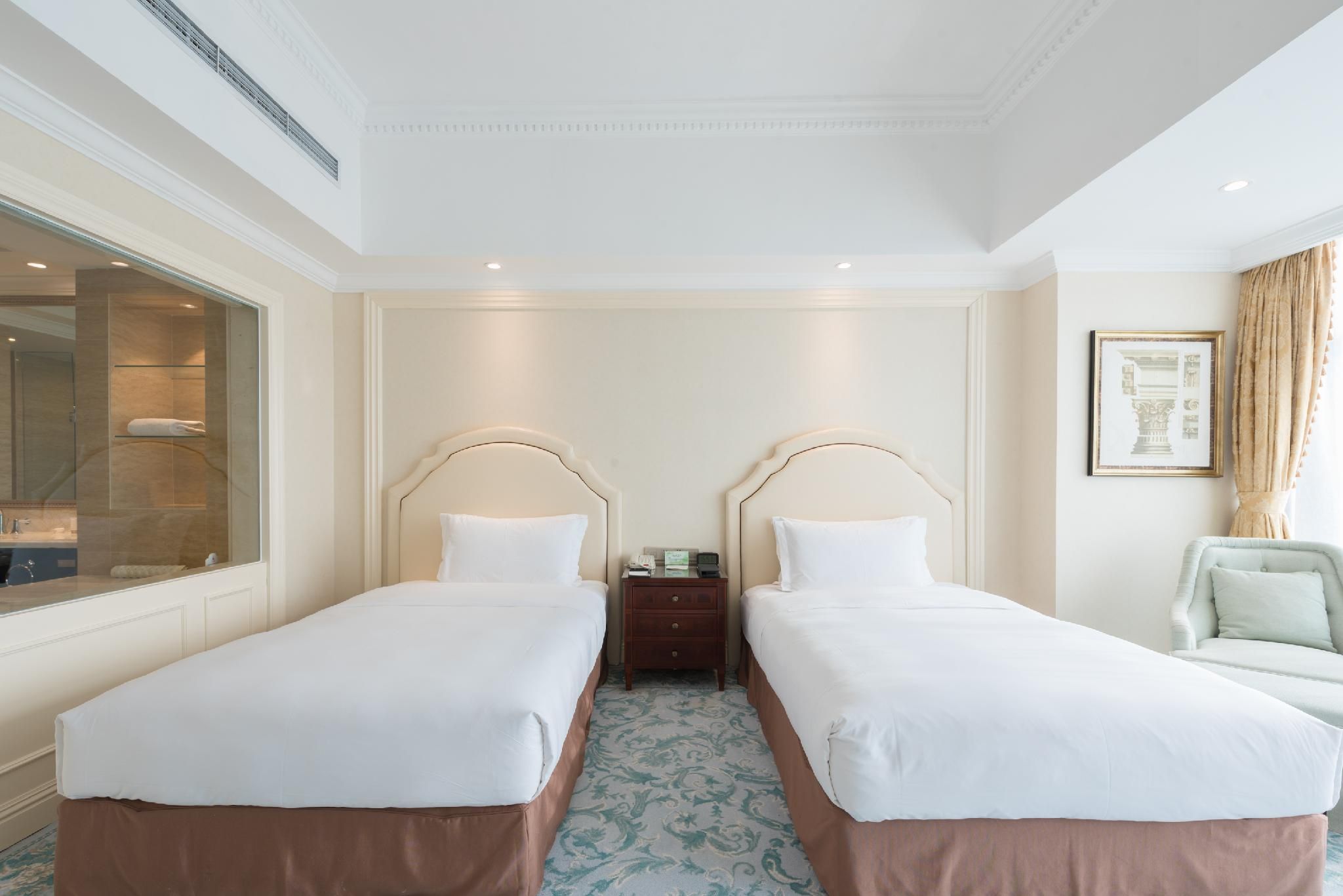 Deluxe Sea View Twin
