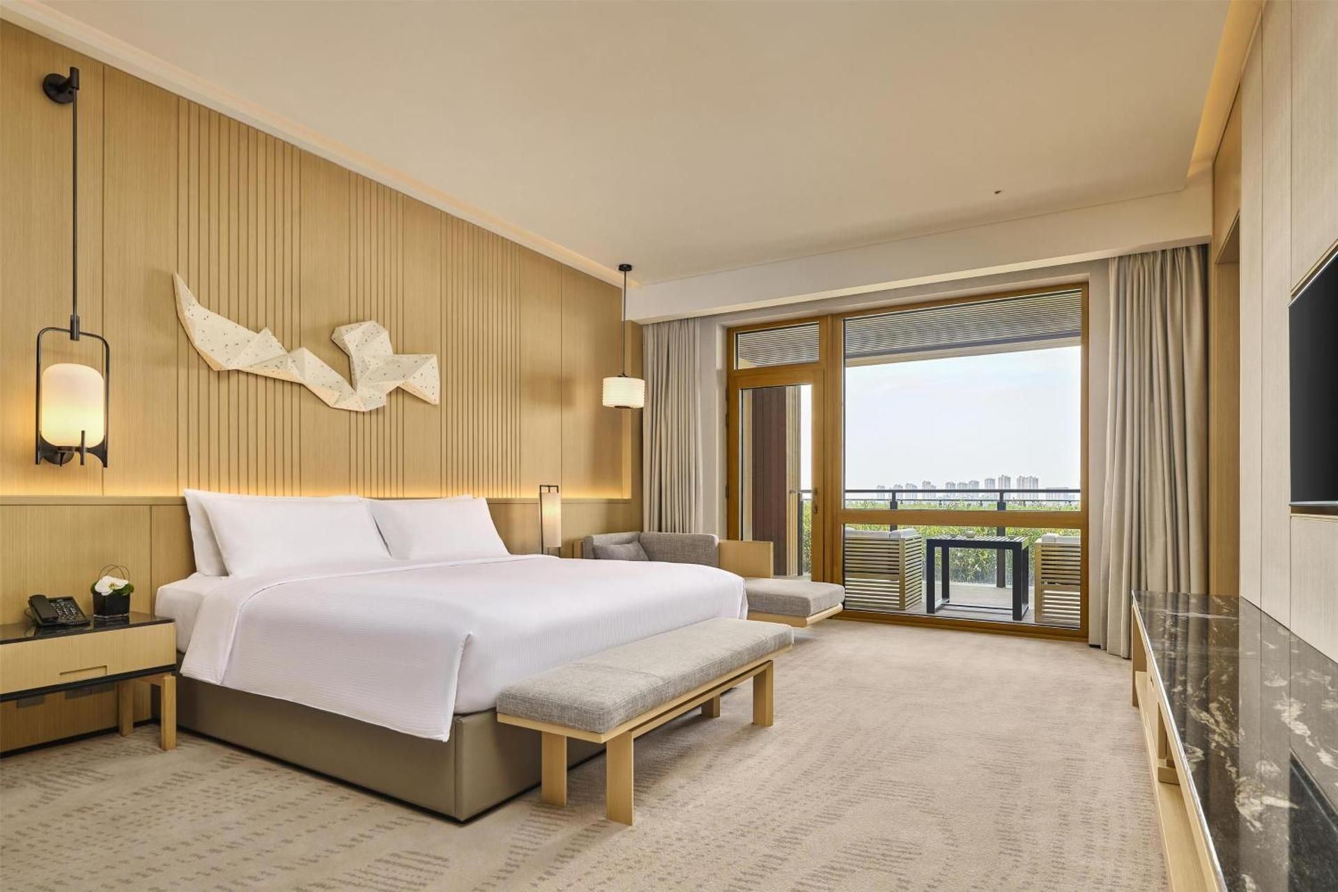 Premium King Suite with Balcony