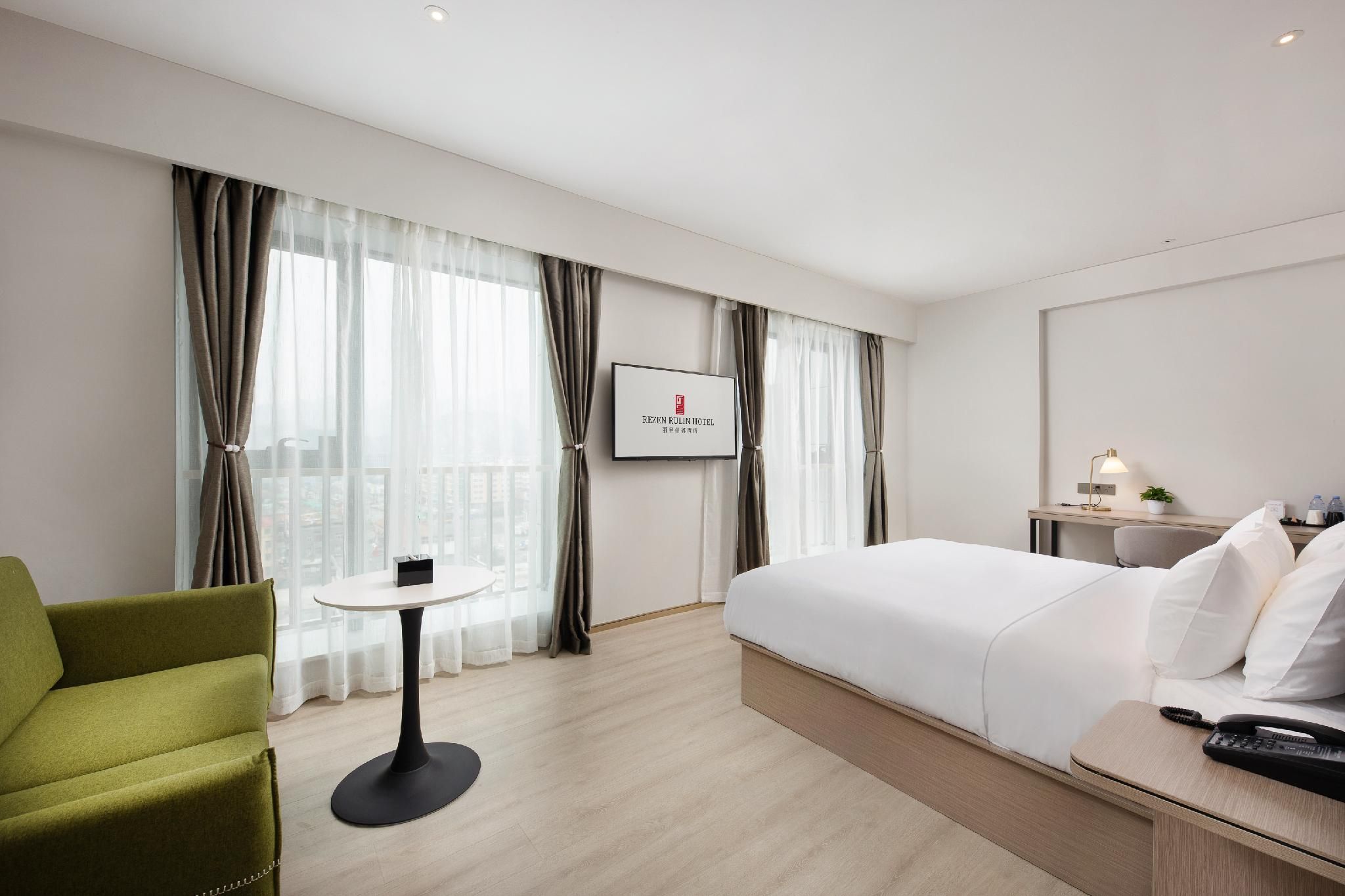 Rezen - Deluxe 1 Bed Room