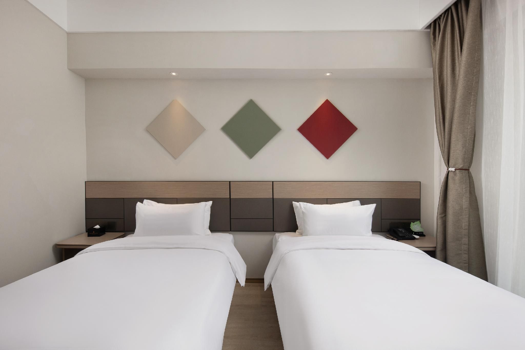 Twin Superior Room