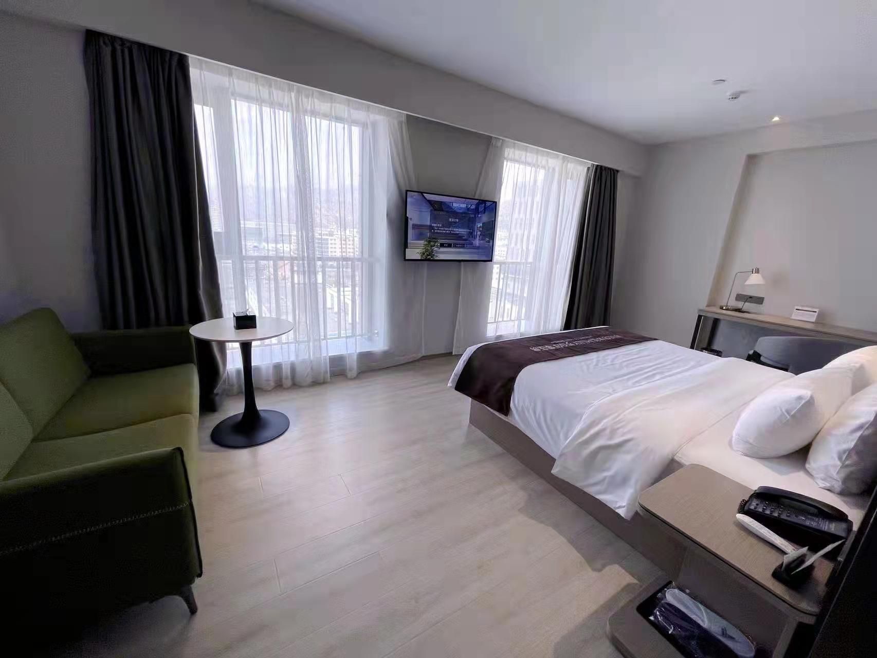 Rezen - Deluxe 1 Bed Room, Zero Pressure