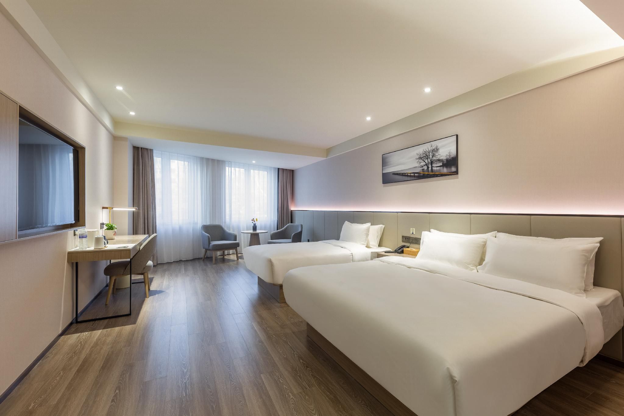 Huazhu - Family Room