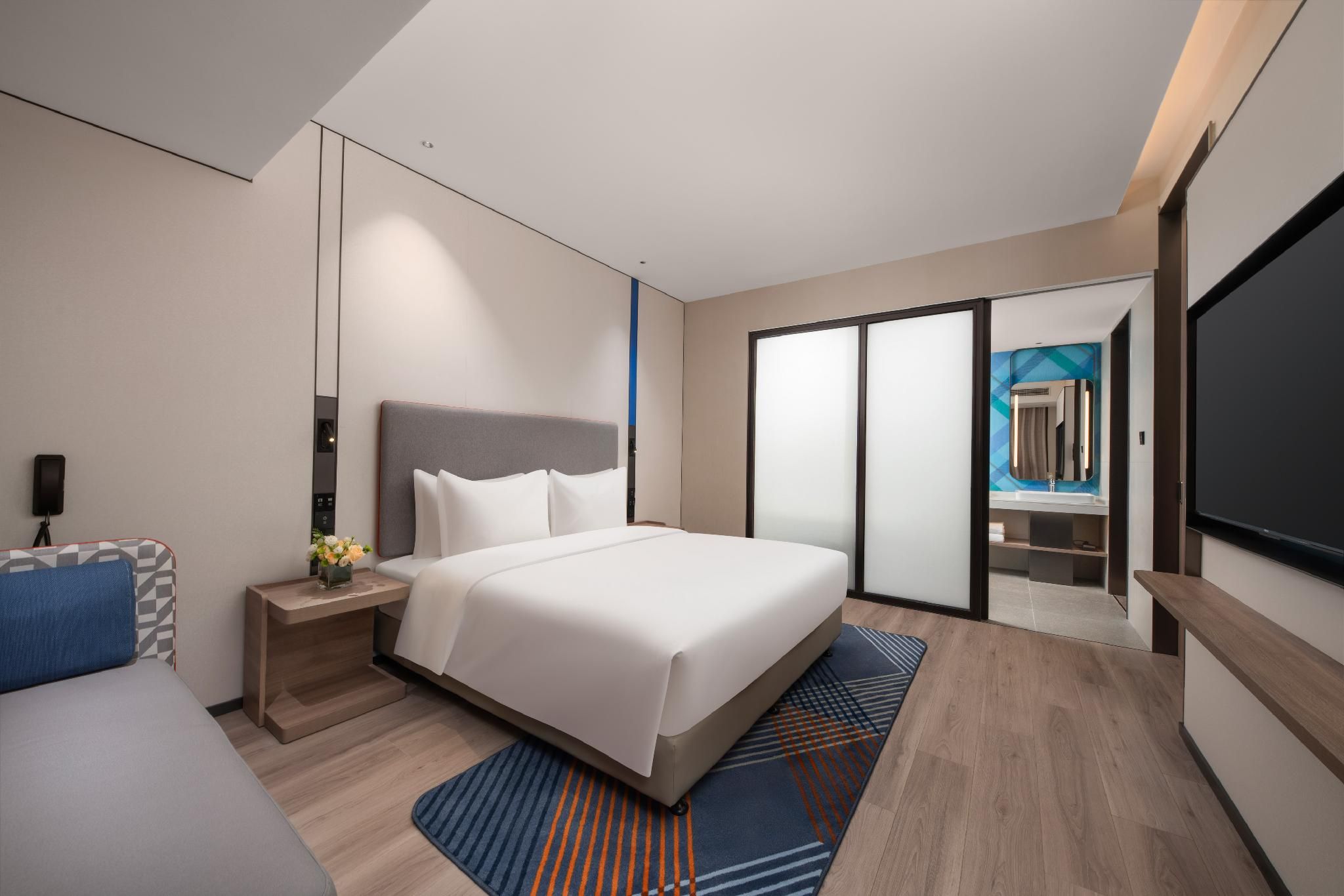 1 Bedroom Suite