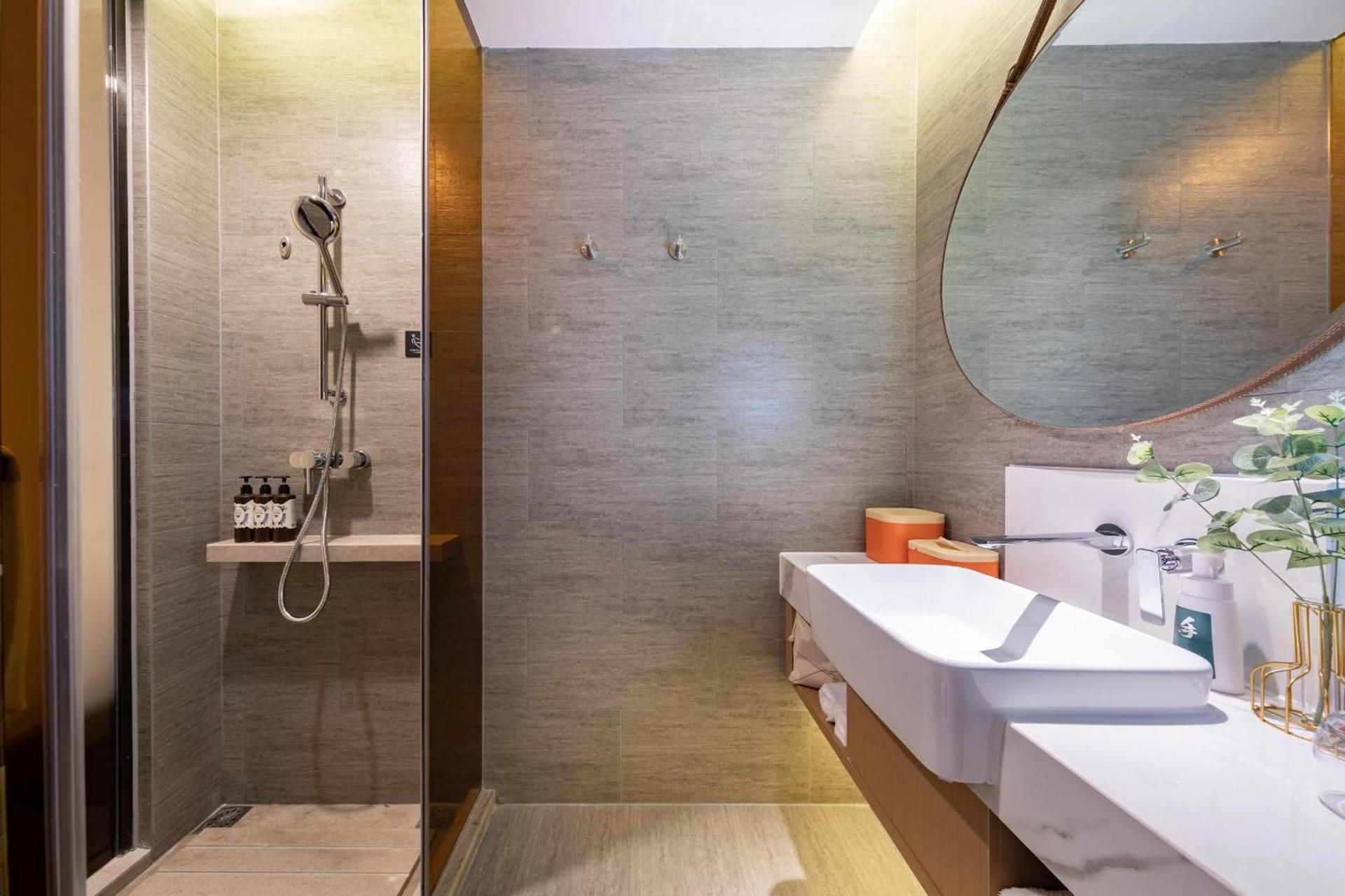 Deluxe Double Room with City View