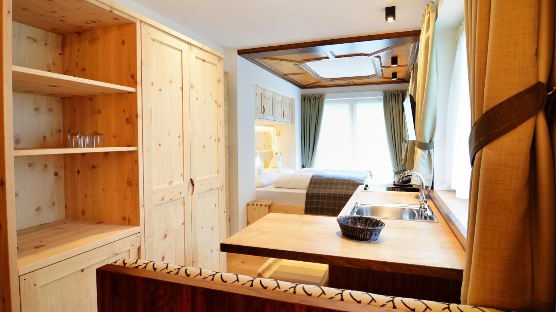 Double Room with Balcony (3 Adults)