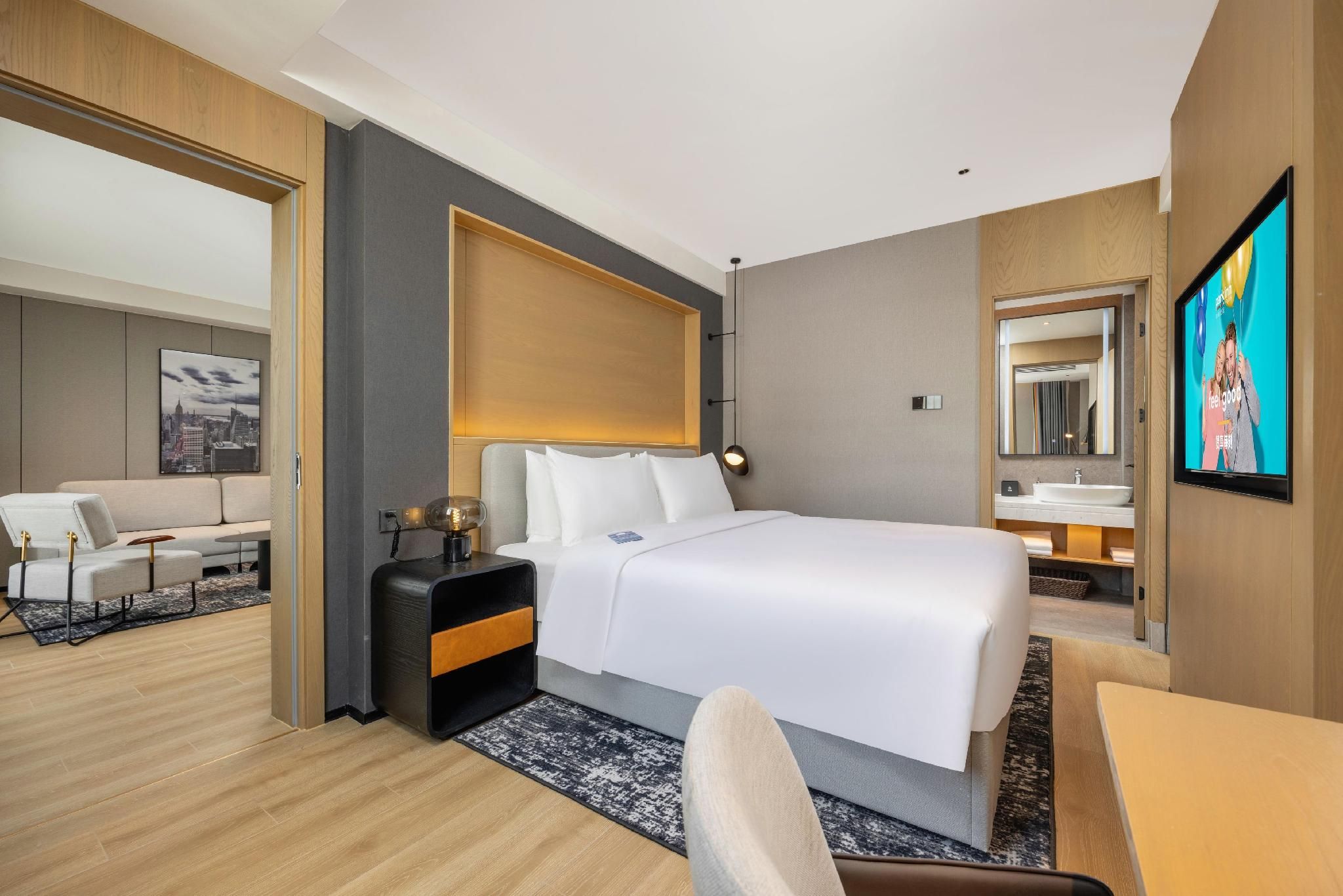 Premier Suite 