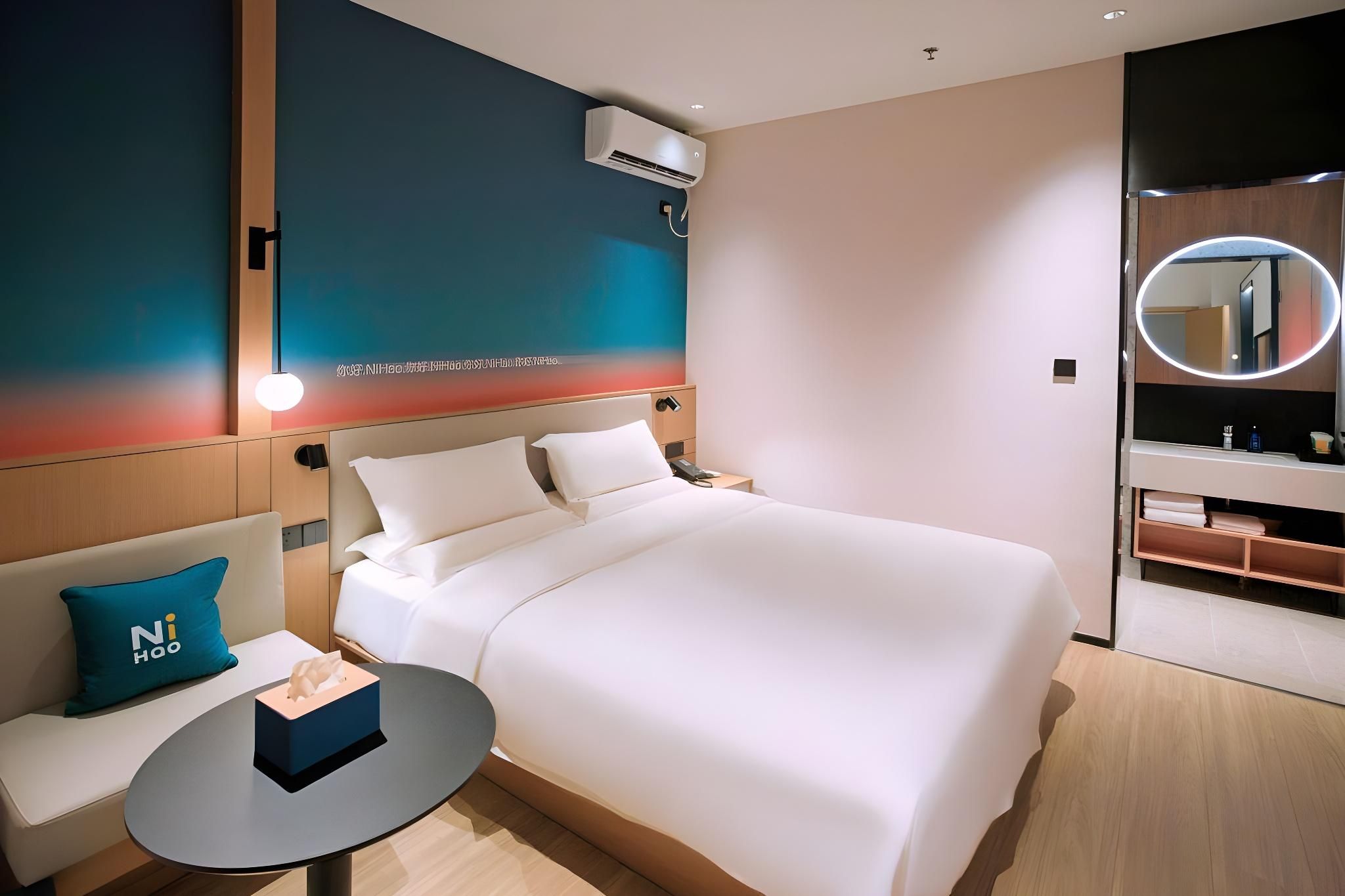 Huazhu - Superior BedRoom