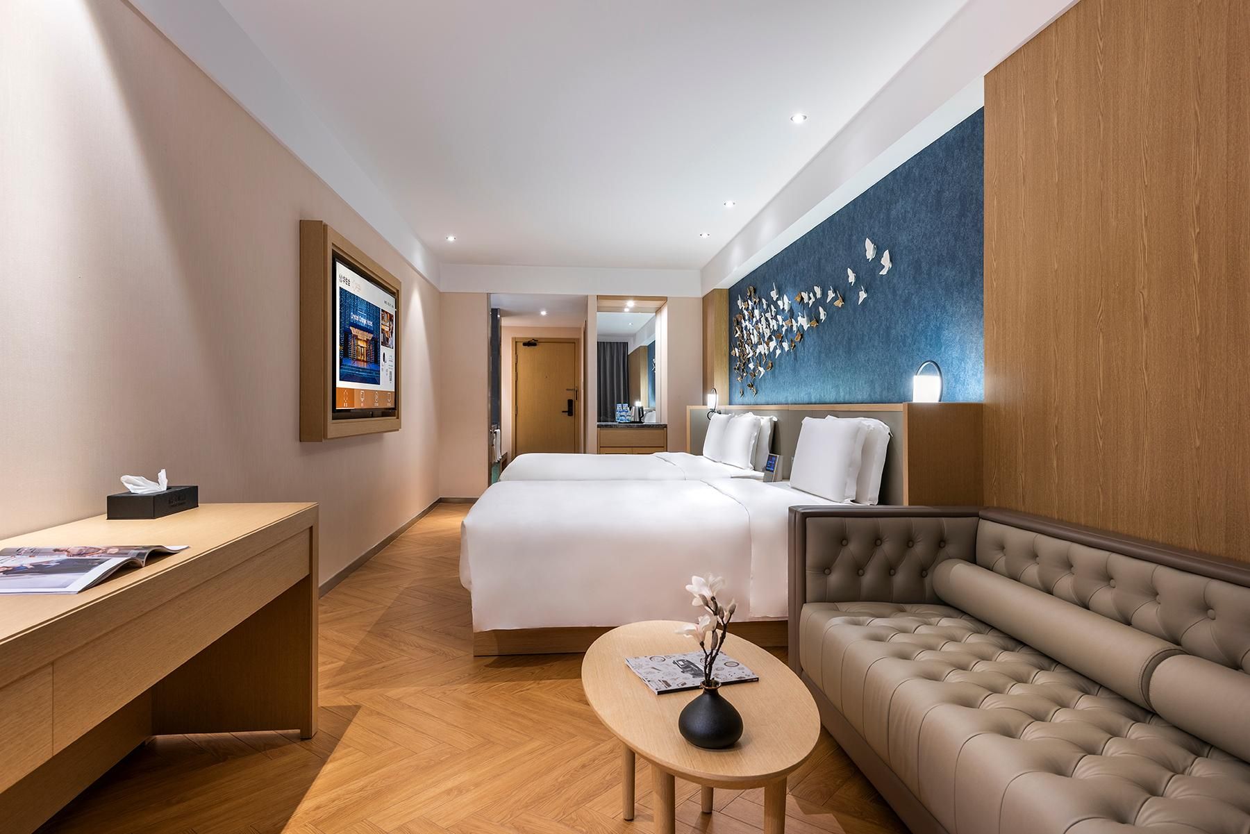 Huazhu - Deluxe Bonding Room