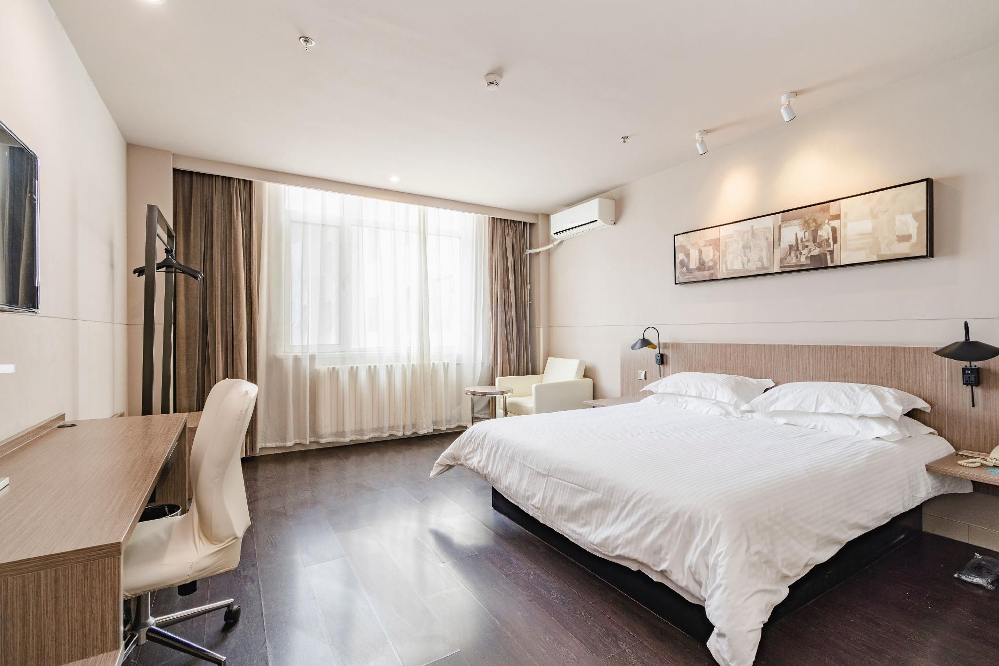 Business Standard Room A
